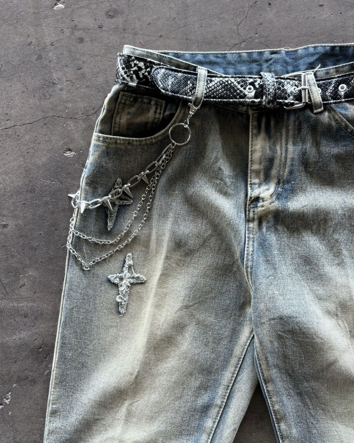 If Six Was Nine × Japanese Brand × Le Grande Bleu (L.G.B.) 2000s Mudwash Denim Jeans Size US 27 - 4 Thumbnail