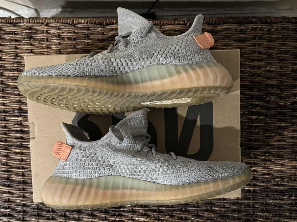 Adidas Yeezy Boost V2 “True Form” 11.5 Size US 11.5 / EU 44-45 - 2 Thumbnail