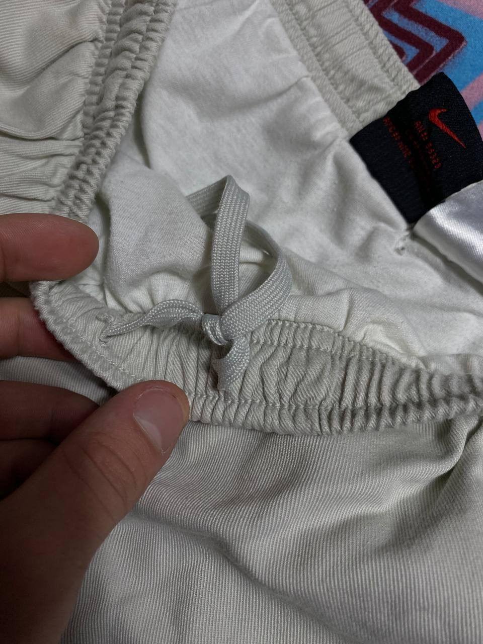 Nike Nike white shorts streetwear logo Vintage Y2K size L Size US 34 / EU 50 - 12 Thumbnail