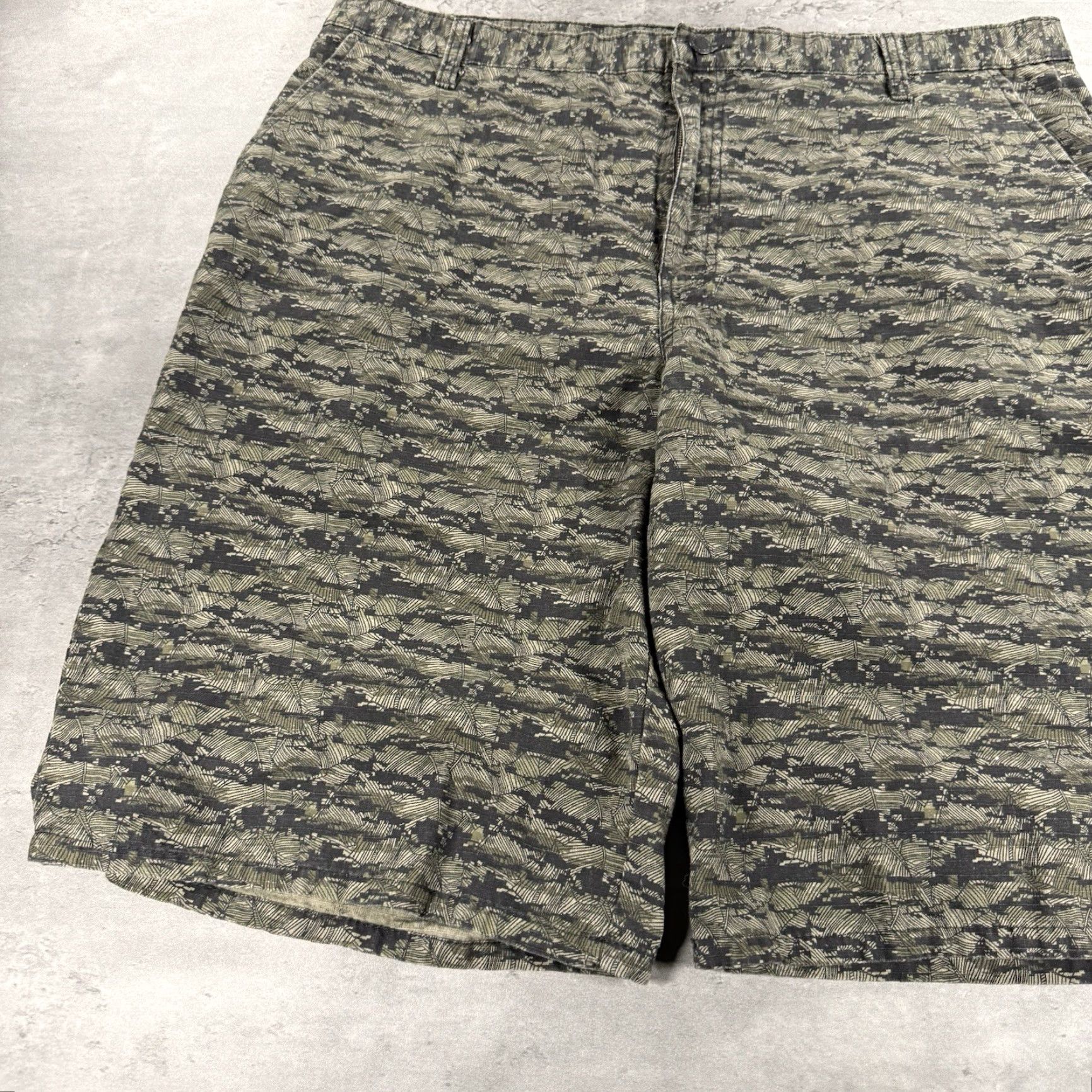 Dickies Dickies Shorts Men 40x12 Camo Tiger Stripe Digital Military Army Baggy Wide Leg Casual Cargo Pockets Mens Size US 40 / EU 56 - 3 Thumbnail