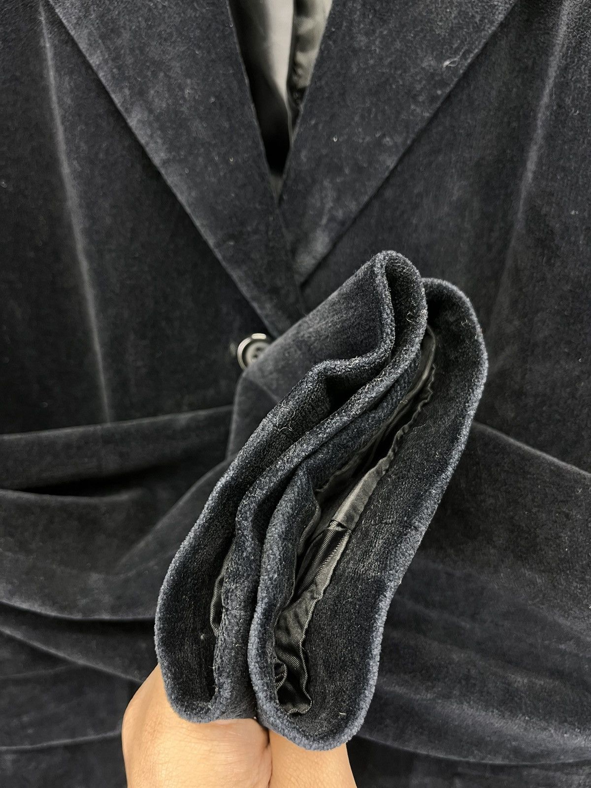 Yohji Yamamoto Vintage Yohji Yamamoto Ined Velvet Blazer Coat Jacket Size M / US 6-8 / IT 42-44 - 8 Thumbnail