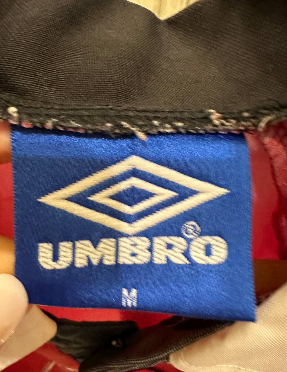 Other Manchester United 1996-1998 Umbro Football Soccer Jersey Size US M / EU 48-50 / 2 - 2 Thumbnail