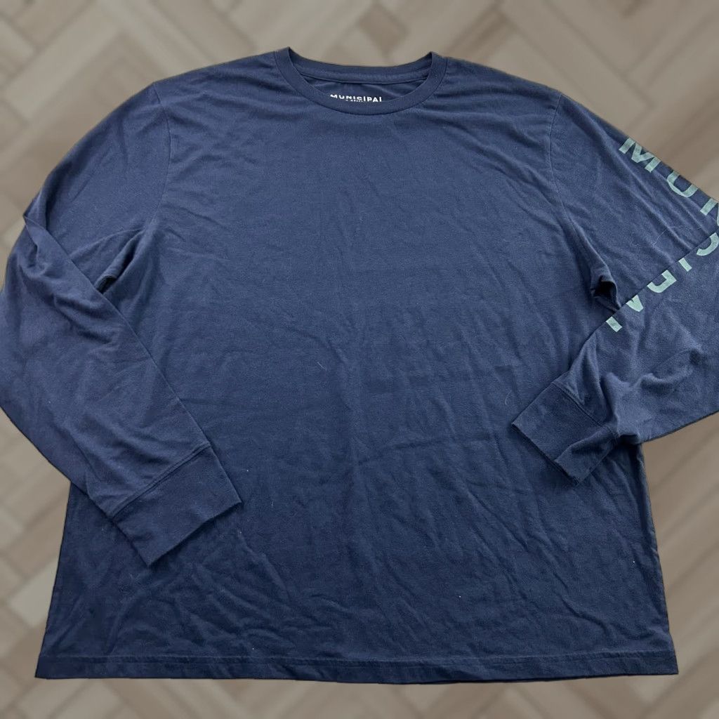 Vintage Municipal Shirt T-Shirt Men 2XL Blue Long Sleeve Cotton Poly Blend Crew Neck MENS Size US XXL / EU 58 / 5 - 1 Thumbnail