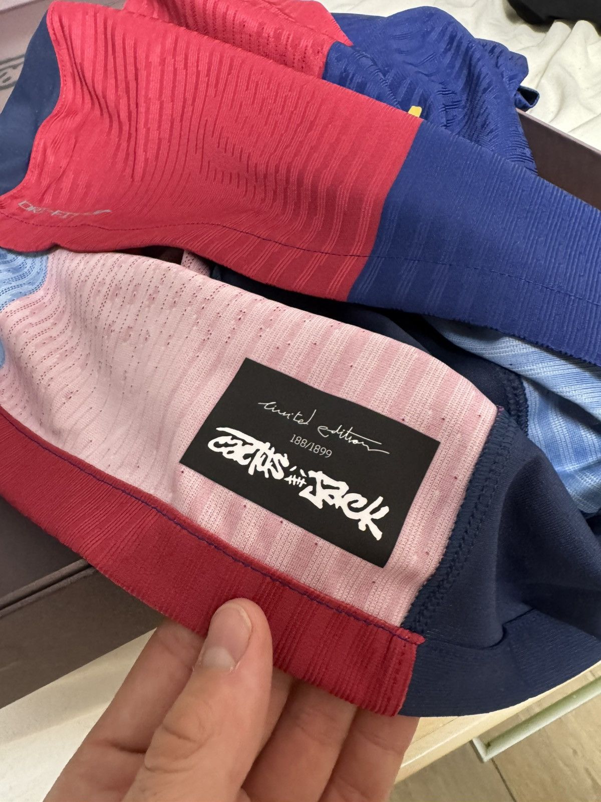 Travis Scott Fcb x Travis Scott Size US M / EU 48-50 / 2 - 6 Thumbnail