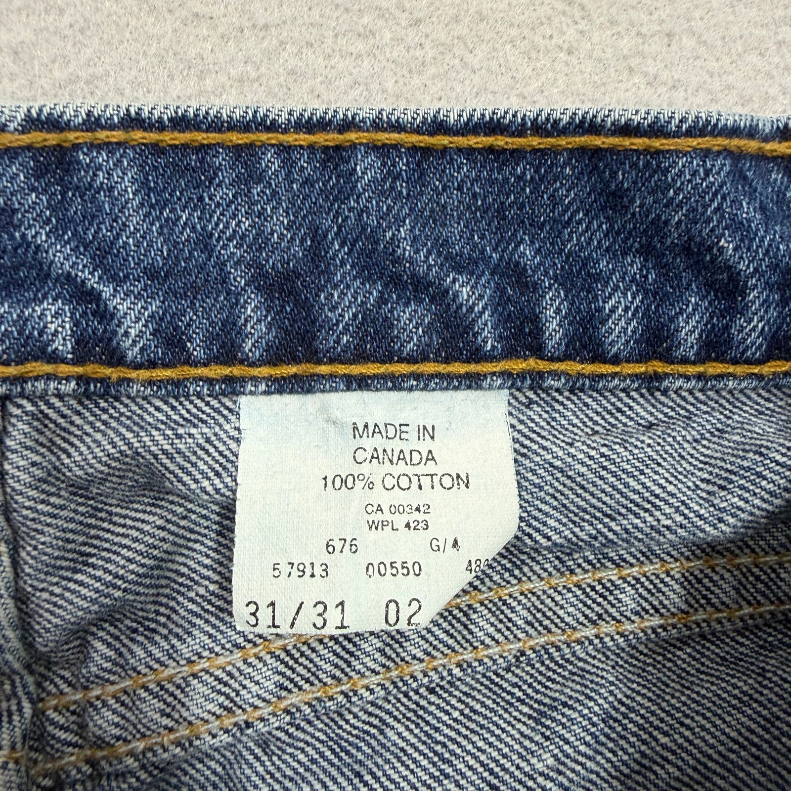 Levi's Vintage Levis 550 Jeans Men's 31x31 Blue Tapered Canada 90s Size US 31 - 5 Thumbnail