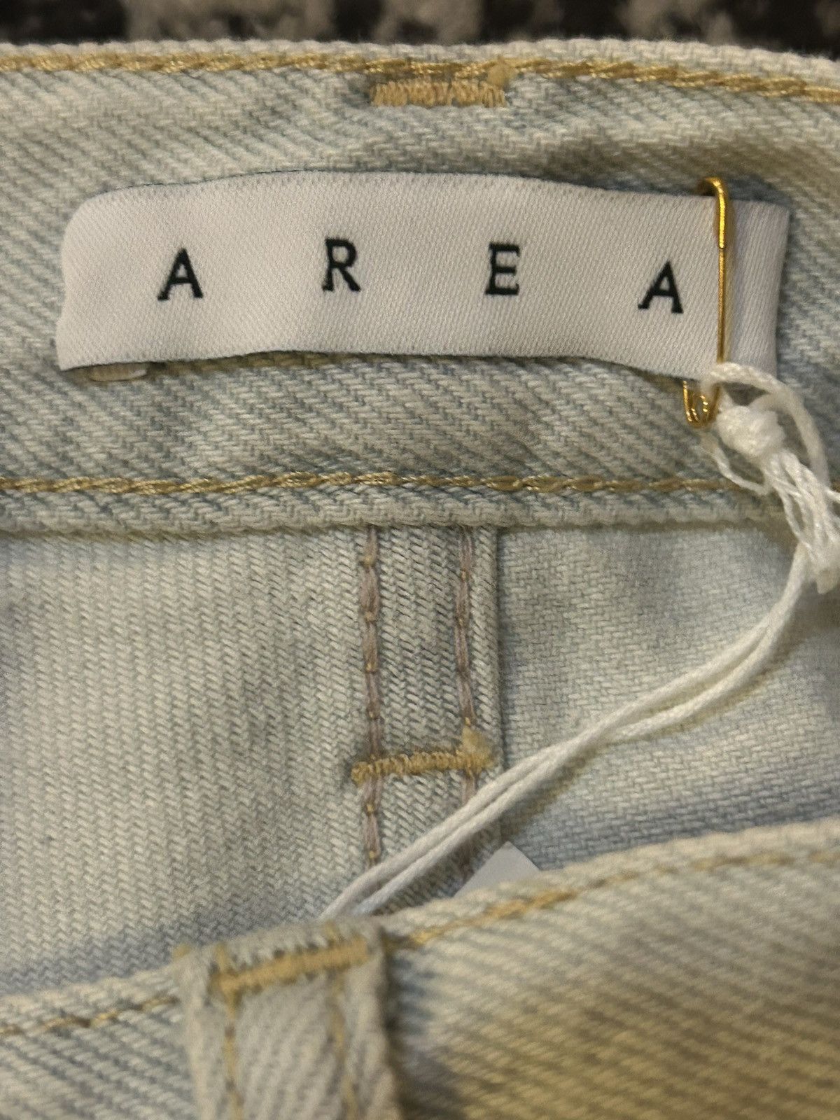 Area NYC AREA Scalloped Crystal-embellished Denim Mini Skirt Size 27" / US 4 / IT 40 - 5 Thumbnail