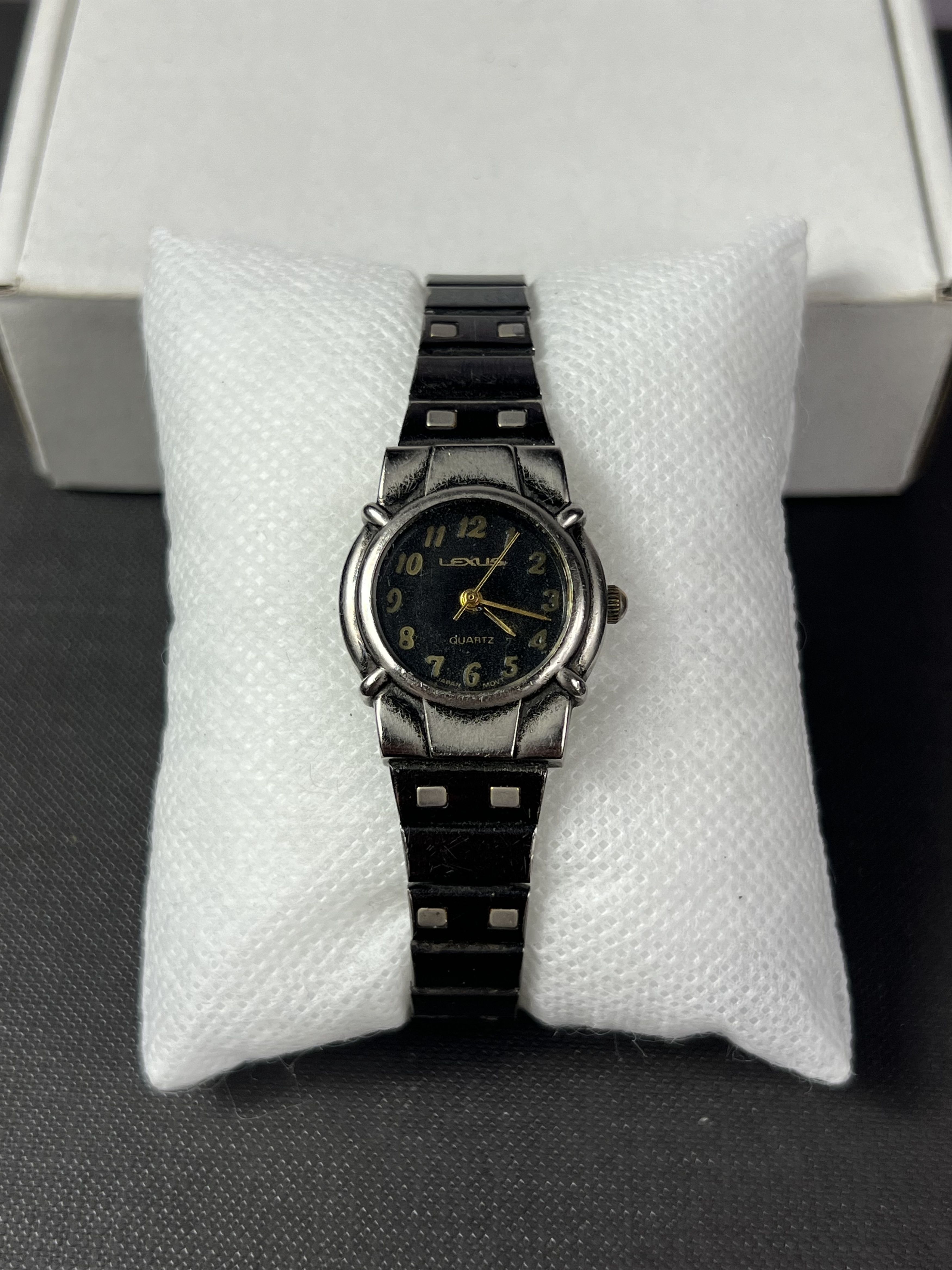 Vintage Futuristic Minimalistic Lexus Japanese Style Bracelet Watch Size ONE SIZE - 1 Thumbnail
