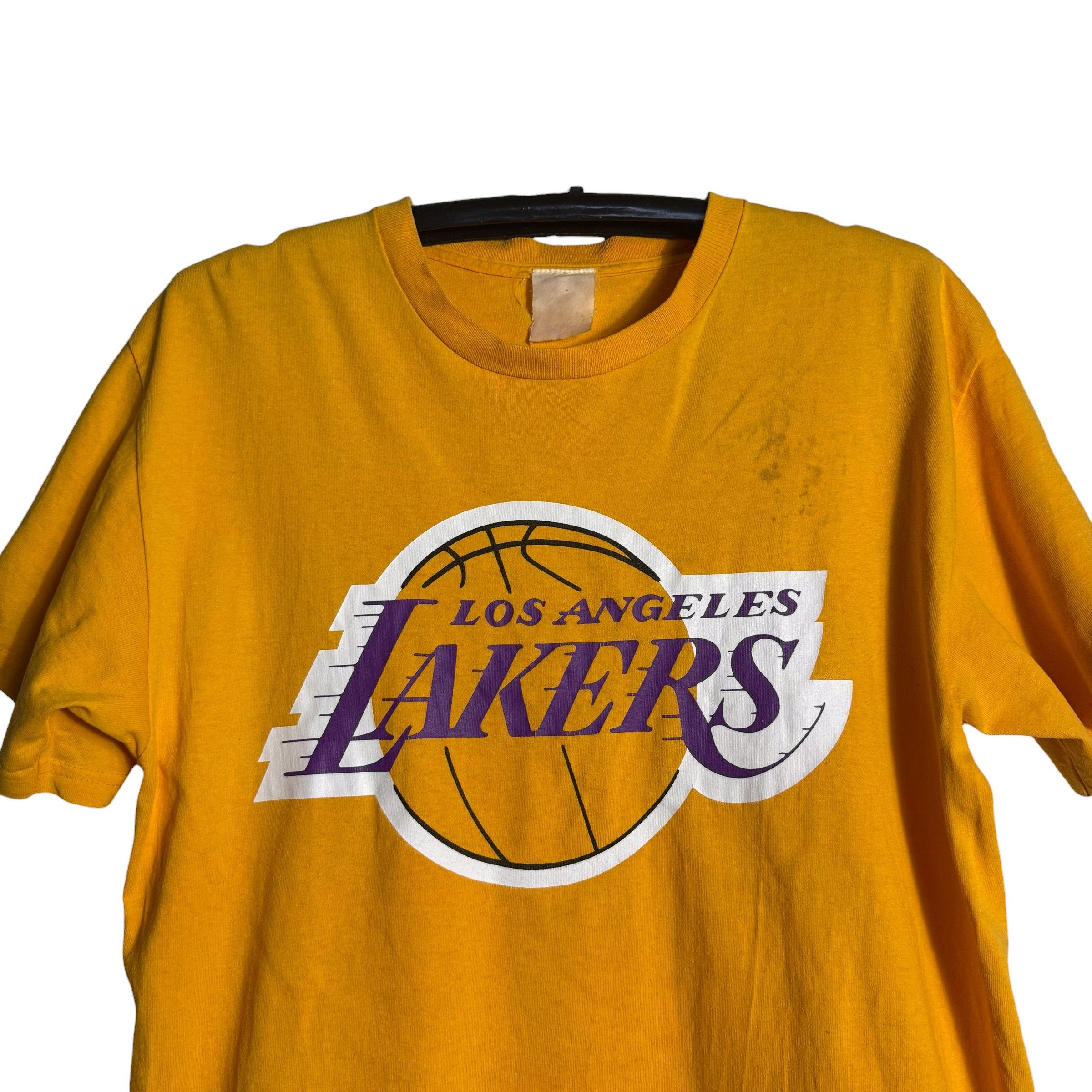 NBA 🔥RARE🔥Vintage Kobe Bryant #24 LA Lakers NBA T-shirt Size US M / EU 48-50 / 2 - 5 Thumbnail