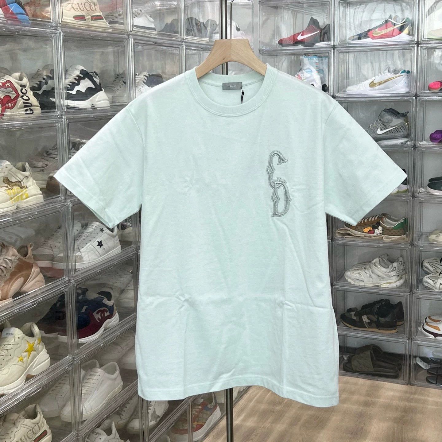 Dior dior logo embroidered mint green t-shirt Size US M / EU 48-50 / 2 - 1 Thumbnail