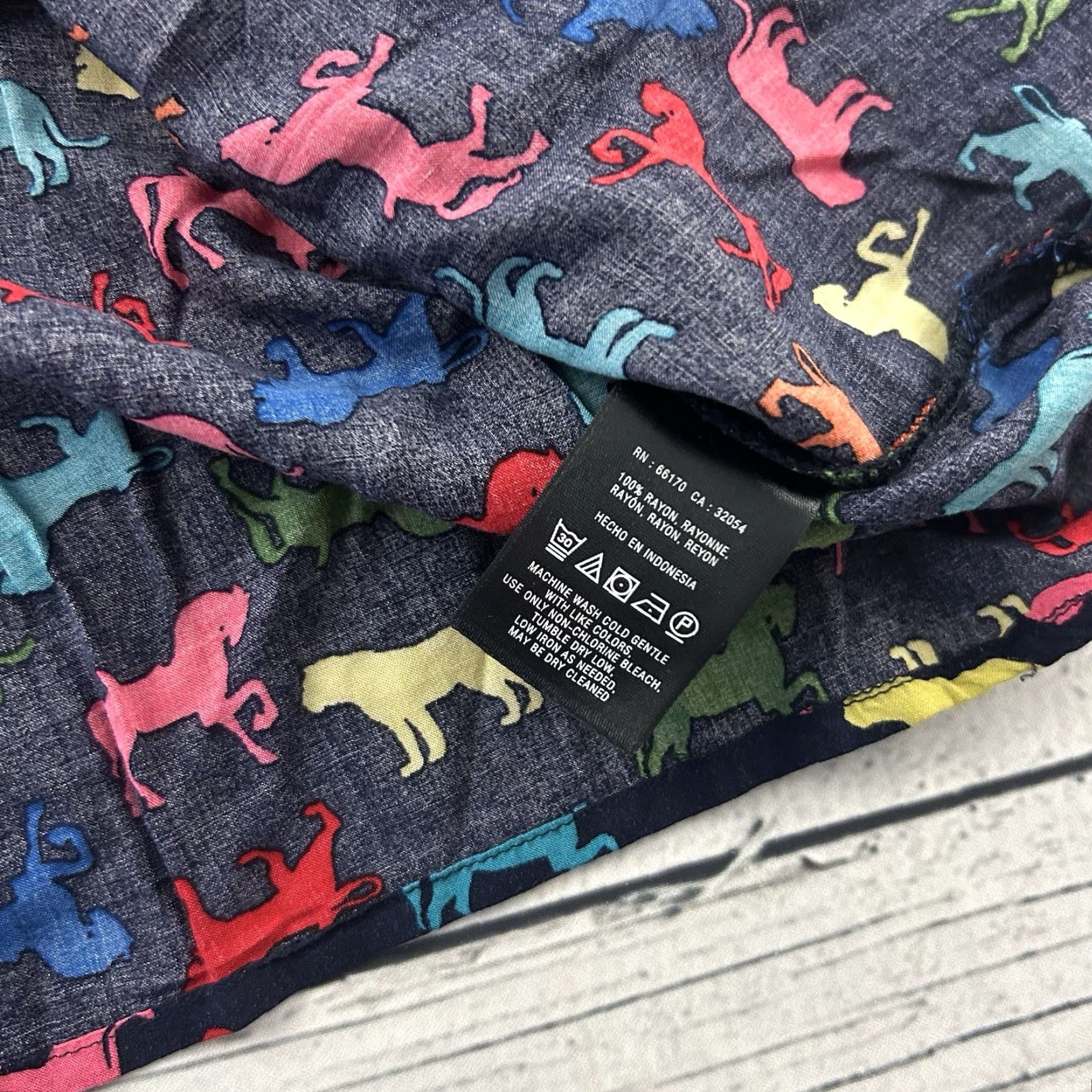 Vintage Maeve Anthropologie Short Sleeve Unicorn Print Pocket Top Women's 10 Blue Shirt Size L / US 10 / IT 46 - 5 Thumbnail