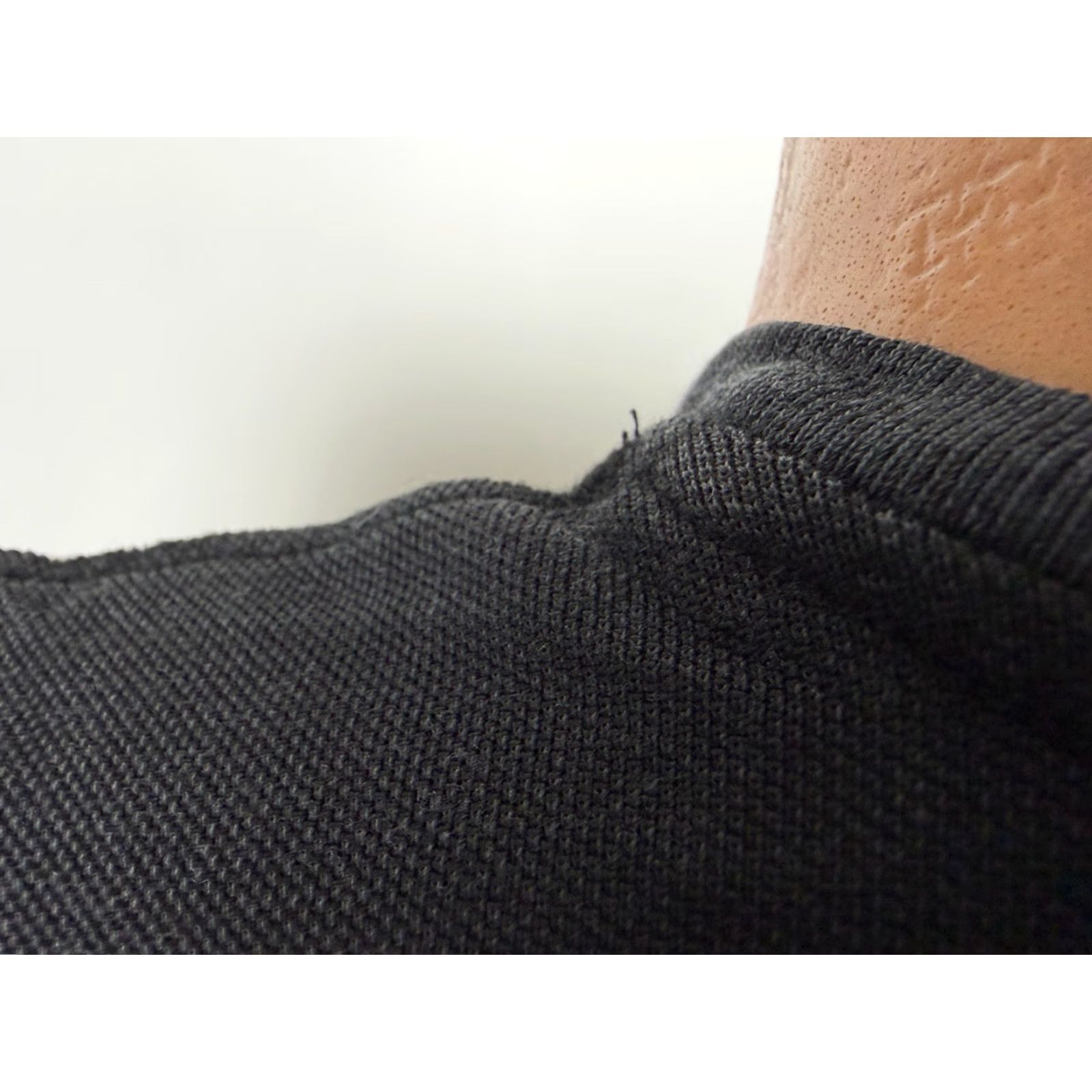 Nautica VINTAGE Nautica Black V-Neck T-Shirt Men L 90s 90s, Gothic, Grunge, Hipster, Outdoor Solid Cotton Rayon Knit Short Sleeve Shirt Mens Black Size US L / EU 52-54 / 3 - 7 Thumbnail