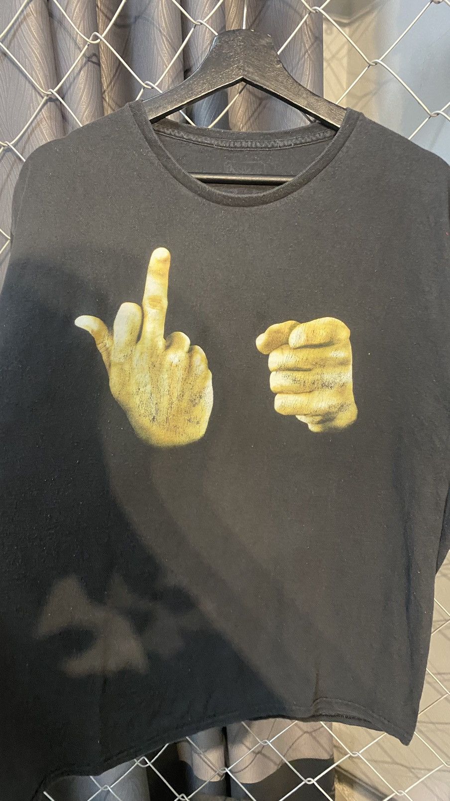 A$AP Rocky Sunfaded Vintage 90's FUCK YOU HAND SIGN FINGER ASAP ROCKY Size US L / EU 52-54 / 3 - 3 Thumbnail