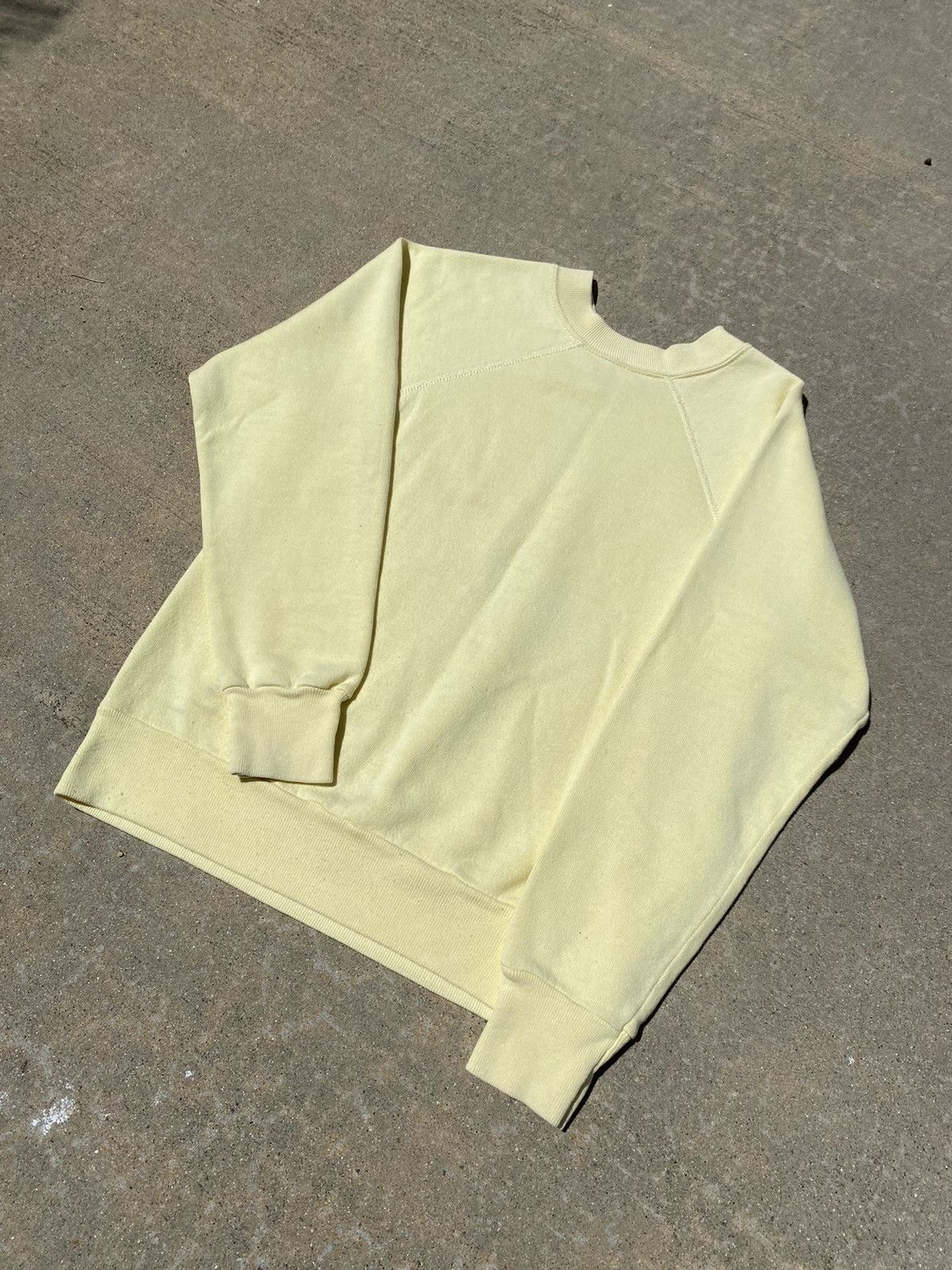 Vintage VINTAGE 1970’s Blank Crewneck Size US S / EU 44-46 / 1 - 1 Thumbnail