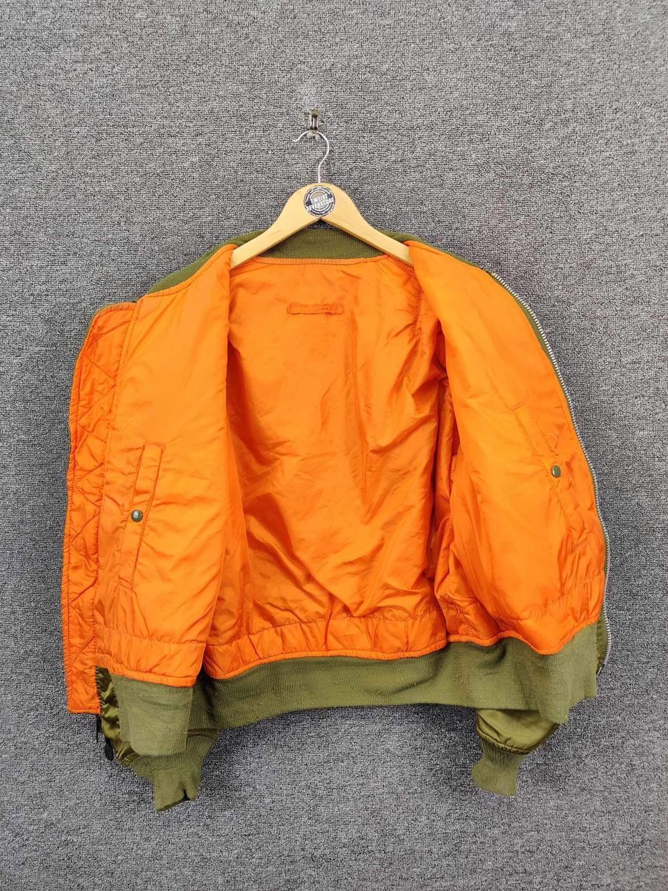 Alpha Industries Vintage Alpha Industries Ma-1 Flight Bomber Jacket Size US L / EU 52-54 / 3 - 7 Thumbnail