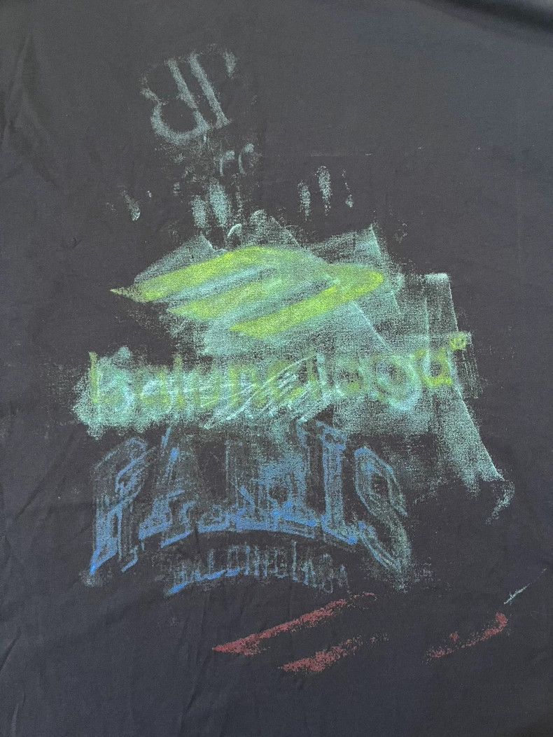 Balenciaga Balenciaga SS25 High Summer Collection Faded Crew Neck Prin Size US L / EU 52-54 / 3 - 3 Thumbnail