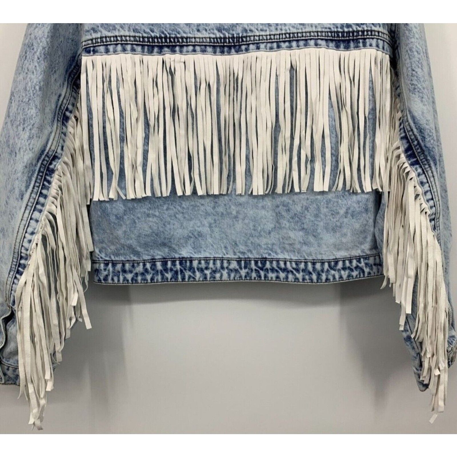 BLANKNYC Blank NYC Frayed Fringe Denim Oversized Trucker Boho Jacket Size S / US 4 / IT 40 - 8 Thumbnail