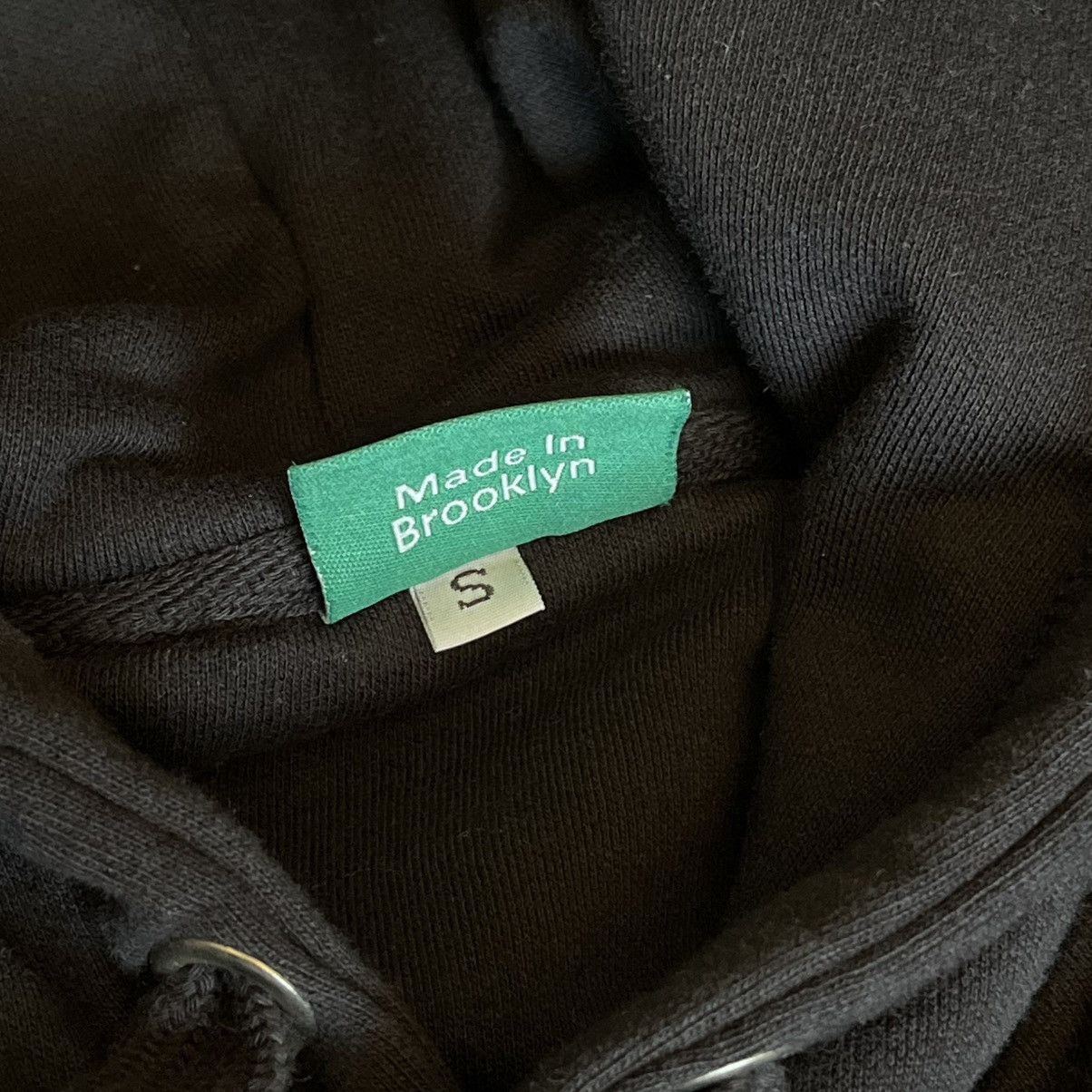 Vintage Lyfestyle NYC Upside Down Patch Embroidered Logo Hoodie Size US S / EU 44-46 / 1 - 7 Thumbnail
