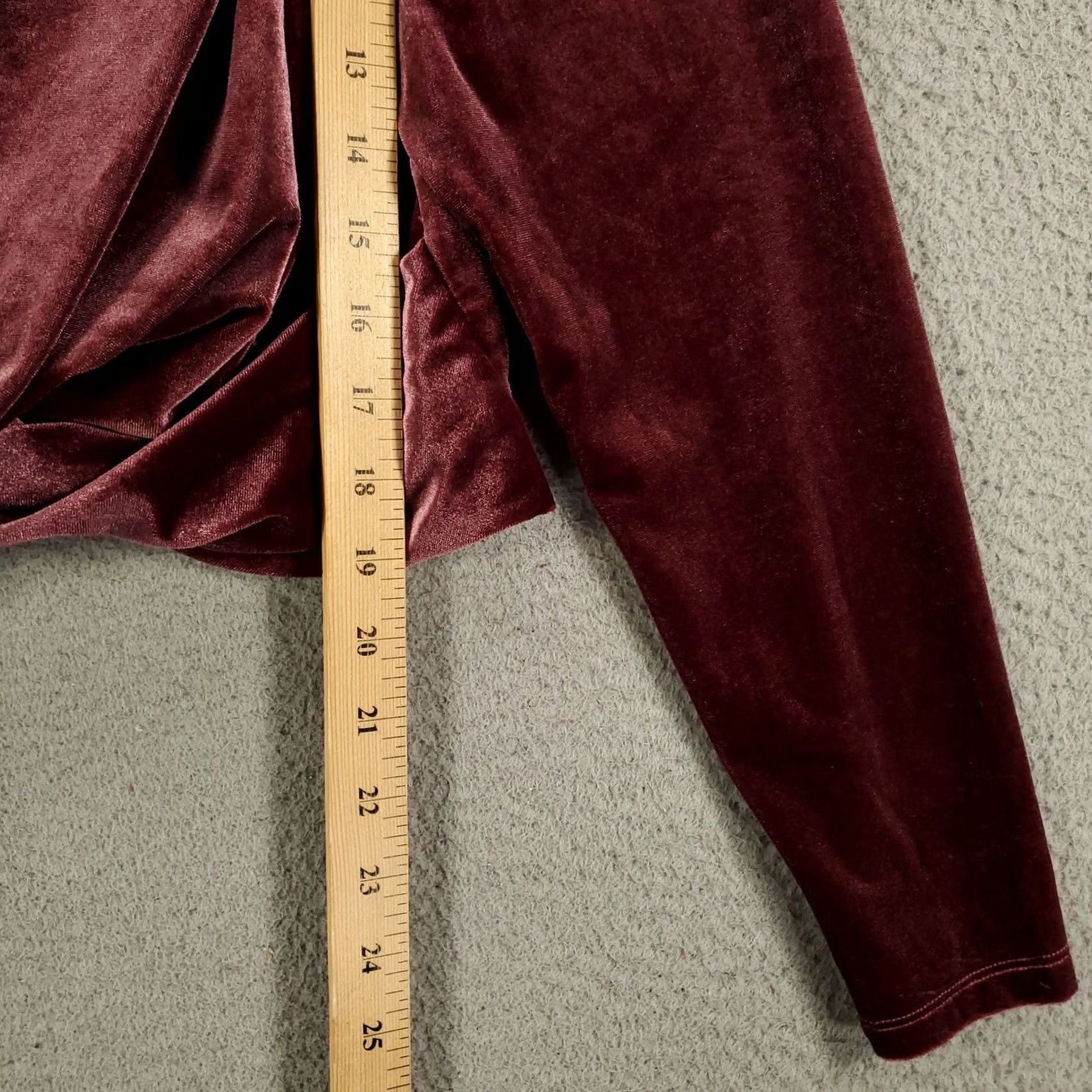 Vintage Womens Velvet Cropped Top Size 18 Rouched Draped Flowy Front Stretch Blouse Eloquii Purple Velvet Regular Womens 18 Cropped Top Size XXL / US 16-18 / IT 52-54 - 3 Thumbnail