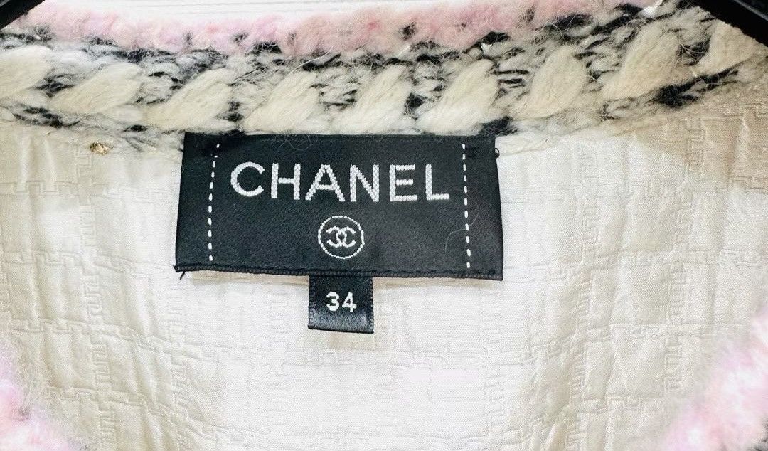 Chanel chanel F34 Size XS / US 0-2 / IT 36-38 - 2 Thumbnail