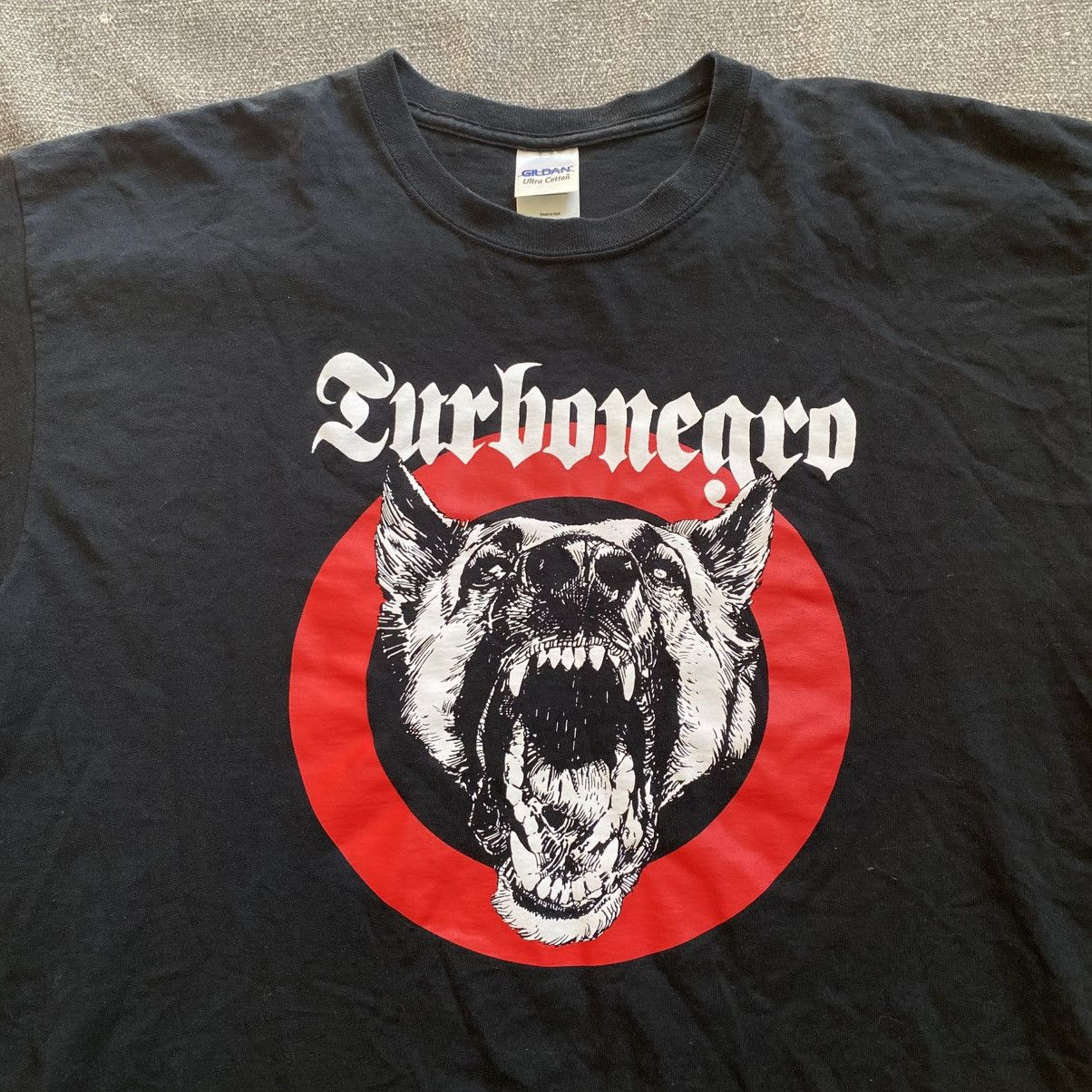 Band Tees VINTAGE TURBONEGRO ANGRY DOG PRINT PUNK ROCK T SHIRT Size US XL / EU 56 / 4 - 2 Thumbnail