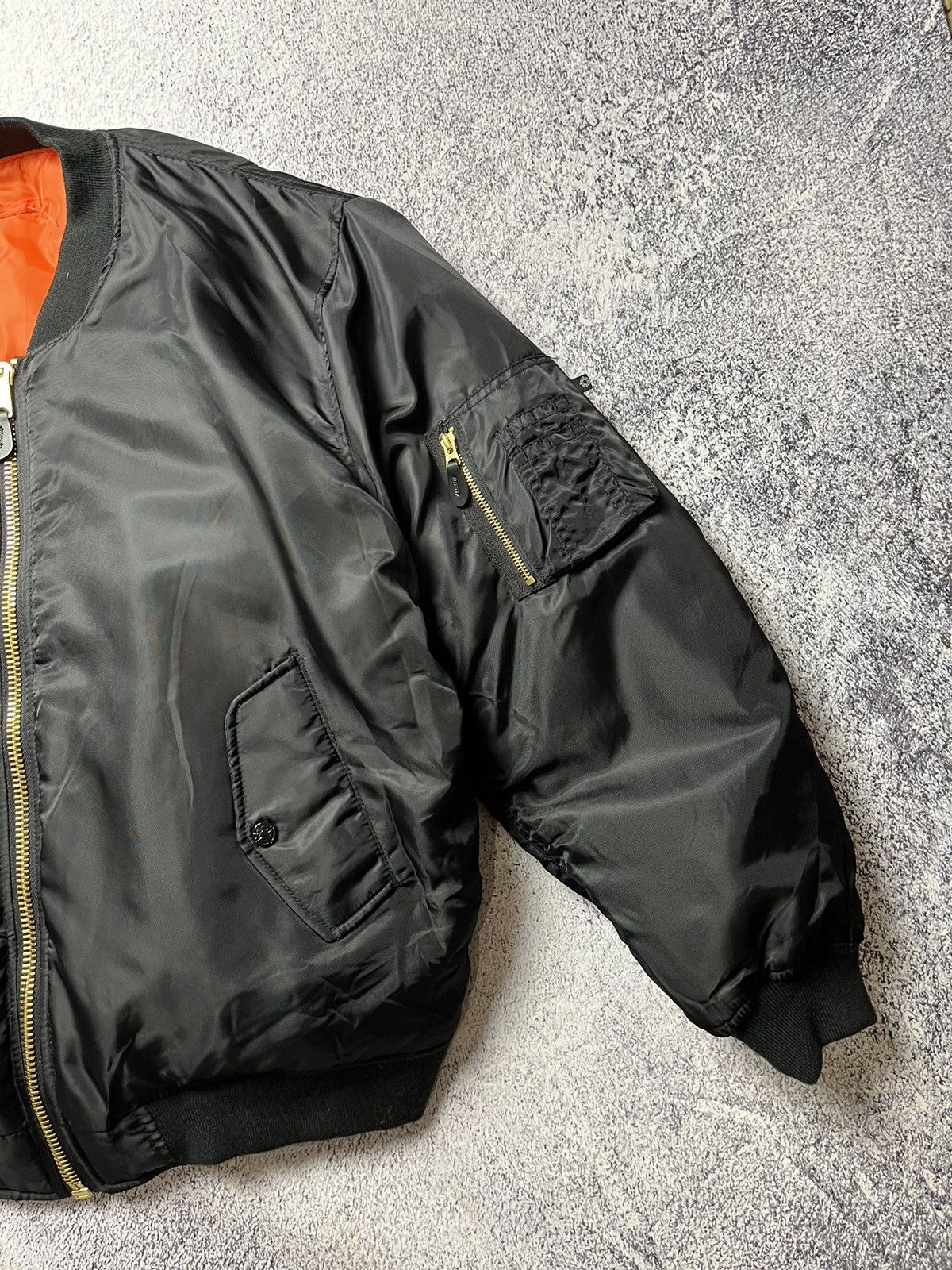 Vintage Vintage Black Reversible Bomber Jacket MA1 Size US XL / EU 56 / 4 - 6 Thumbnail