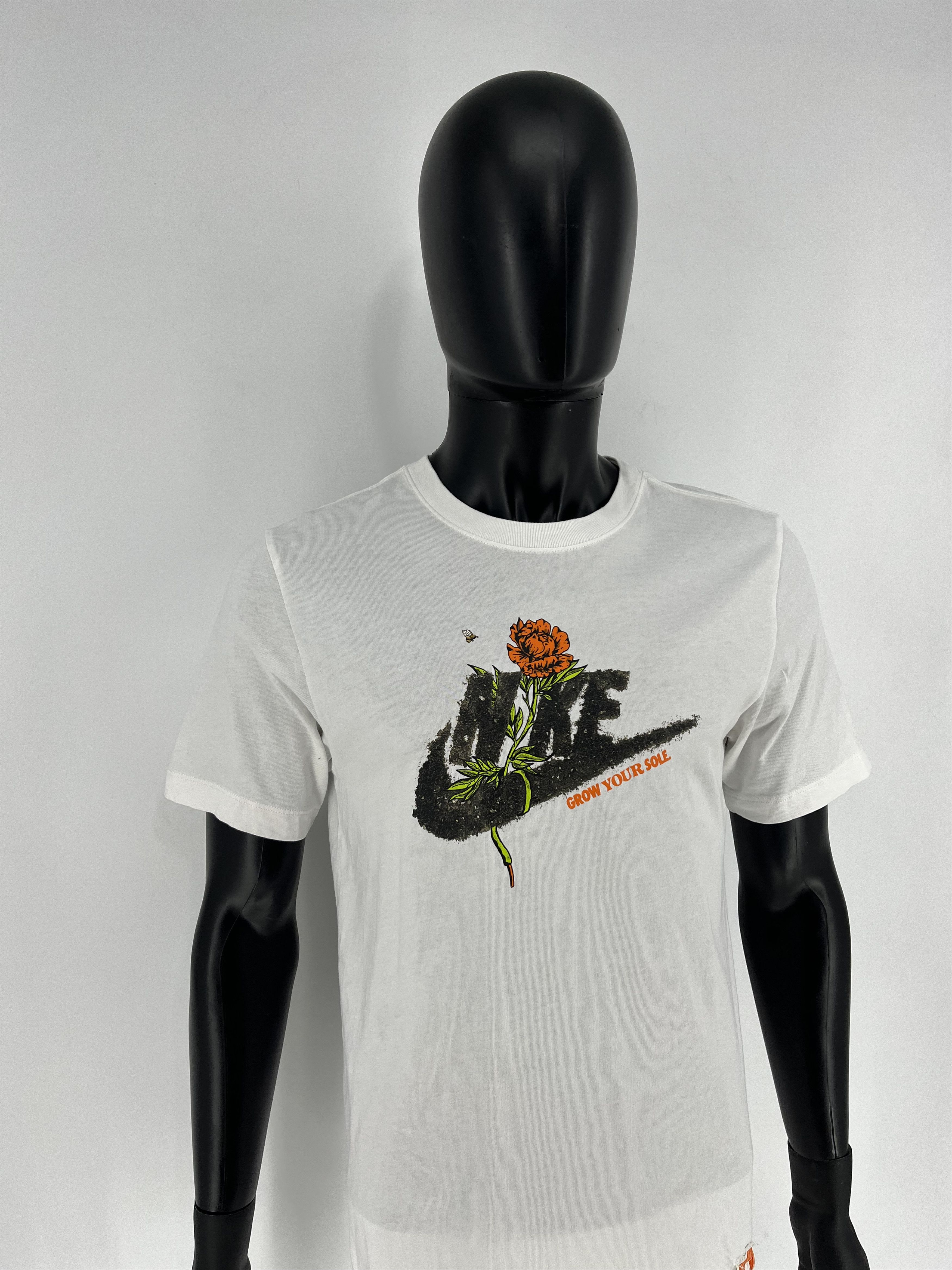 Nike Nike Men's Grow Your Soul T-Shirt in White Size S Size US S / EU 44-46 / 1 - 3 Thumbnail