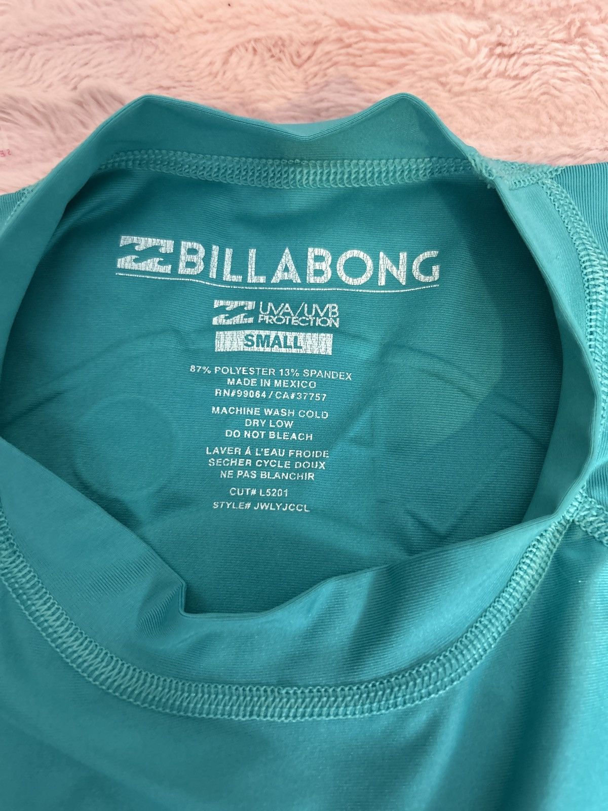 Billabong Billabong Women’s Long Sleeve Rash Guard Swim Surf Shir 0009 Size S / US 4 / IT 40 - 4 Thumbnail