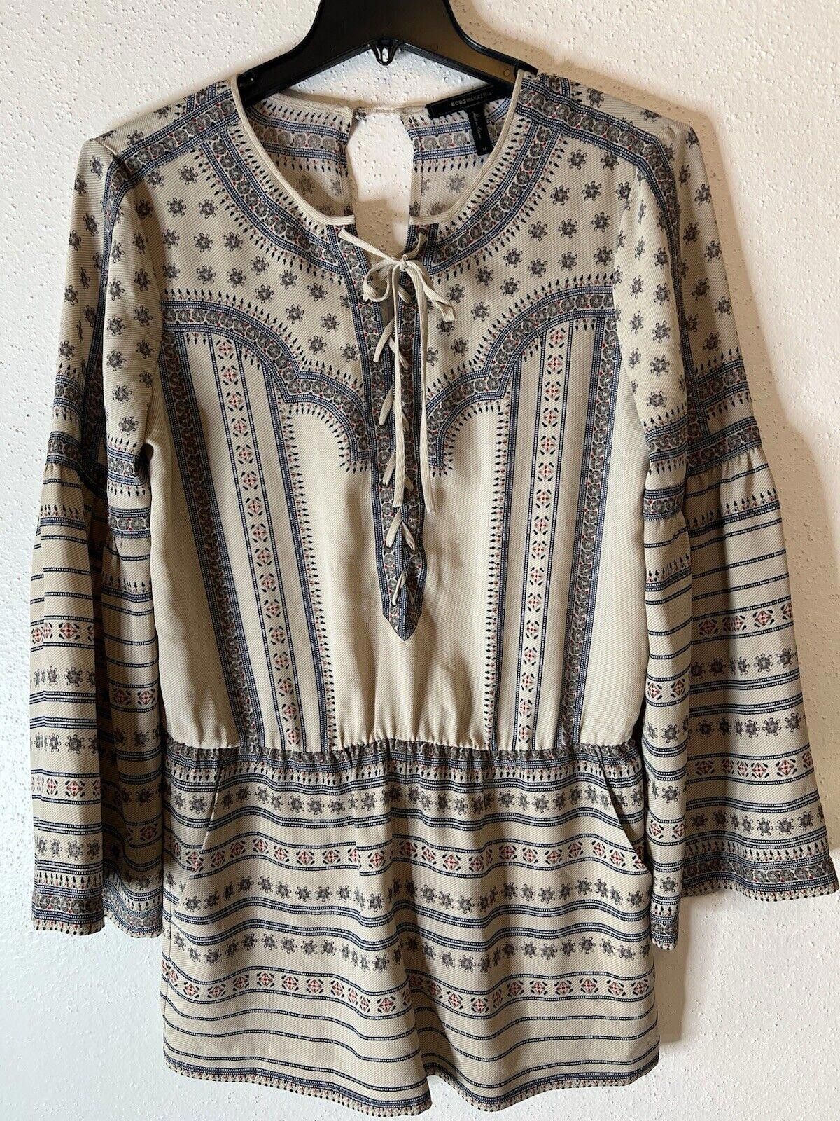 Bcbgmaxazria BCBGMAXAZRIA Nancie Medallion Print Romper Size Medium Size 32" / US 10 / IT 46 - 2 Thumbnail