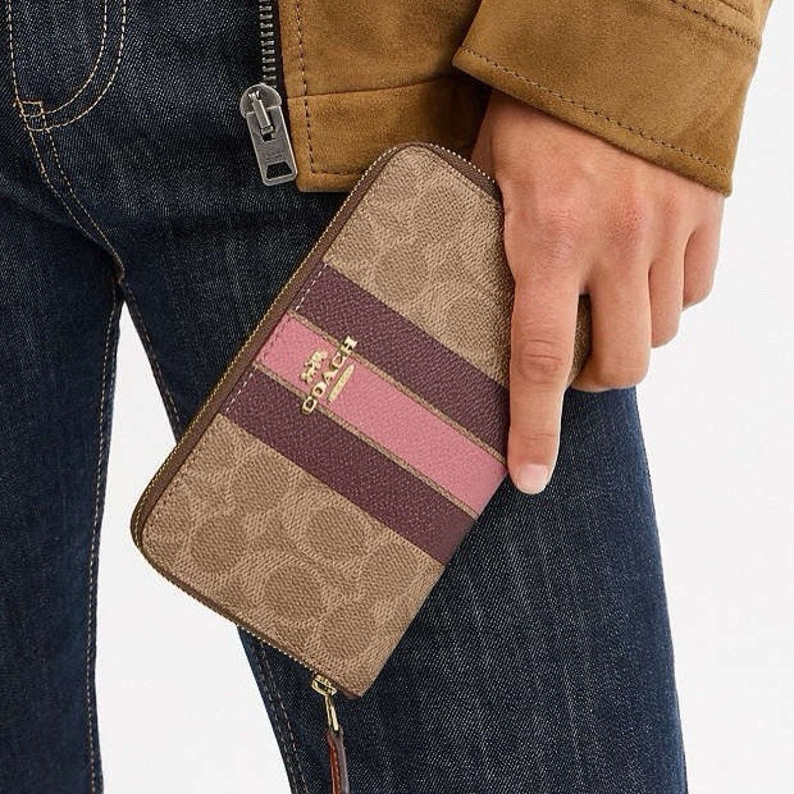 Coach NWT COACH Medium Id Zip Wallet Varsity Stripe CBO79 Gold/Tan Size ONE SIZE - 7 Thumbnail