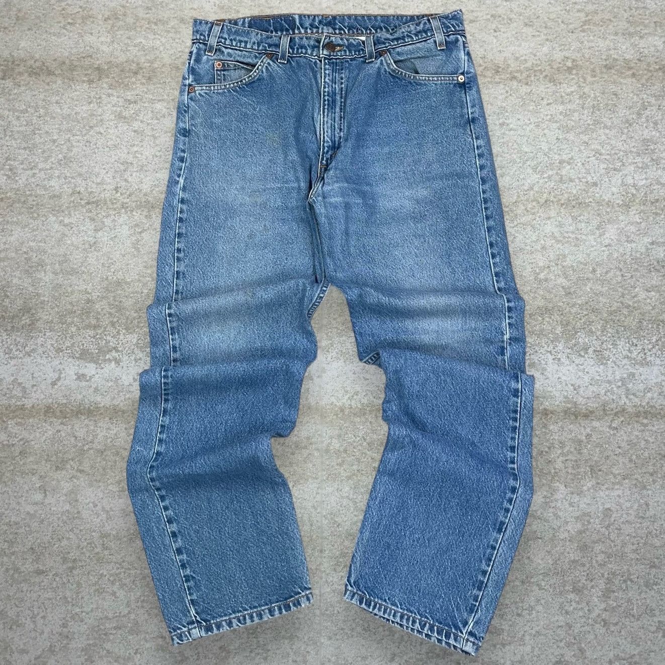 Levi's Vintage 90s Levis Jeans 505 36x33 Straight Fit Medium Wash Size US 36 / EU 52 - 2 Thumbnail