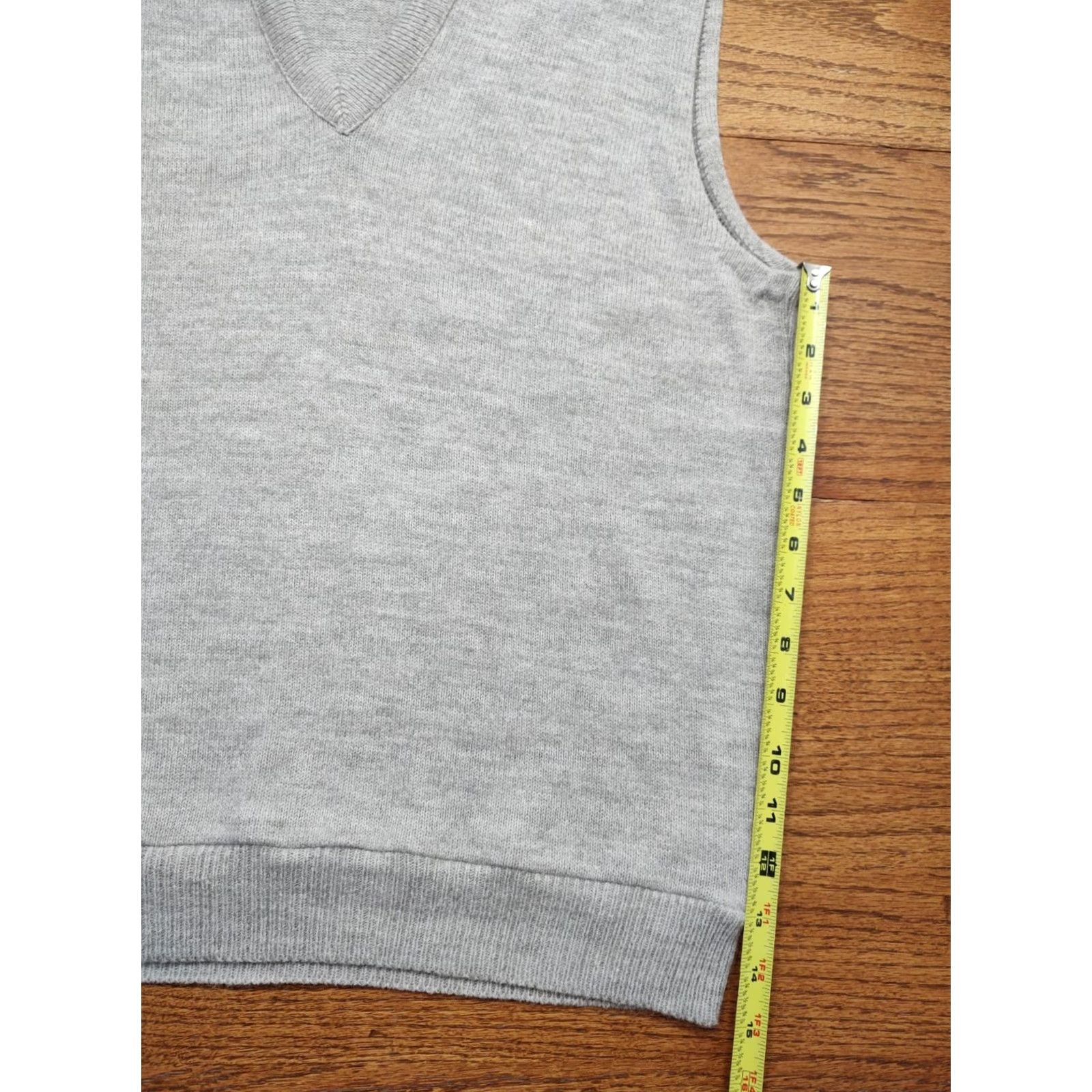 Vintage VINTAGE Jersild Sweater Vest Wool Acrylic Mens LT Tall Gray 90s USA Preppy Lightweight Knit V-Neck Sleeveless Size US L / EU 52-54 / 3 - 5 Thumbnail