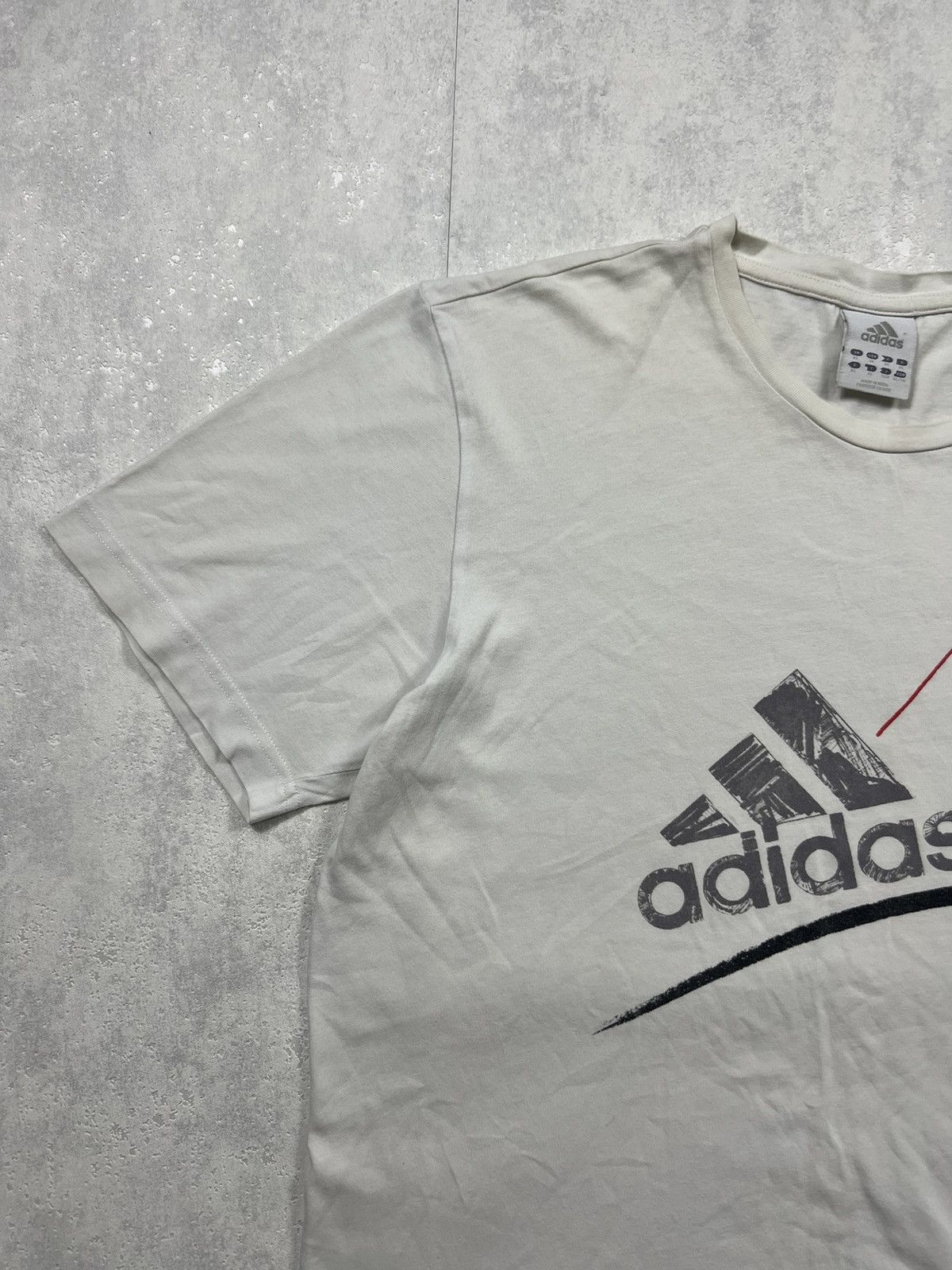 Adidas 00’s ADIDAS RETRO IMPOSSIBLE IS NOTHING BIG LOGO TEE Size US XL / EU 56 / 4 - 2 Thumbnail