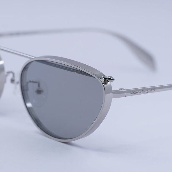 Alexander McQueen Alexander McQueen AM0424S 004 Sunglasses Silver Cat Eye Size ONE SIZE - 4 Thumbnail