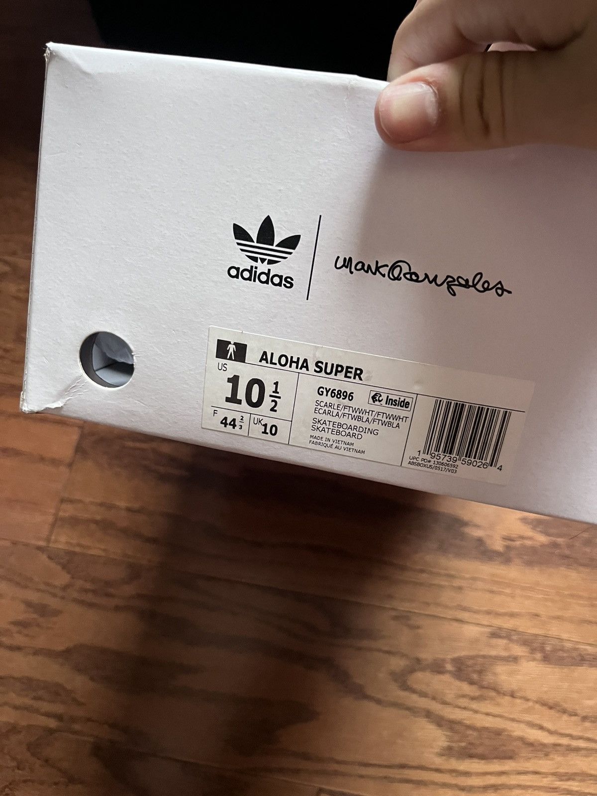 Adidas Adidas Mark Gonzales Aloha Super Skate Shoe RARE Size 10.5 Size US 10.5 / EU 43-44 - 9 Thumbnail