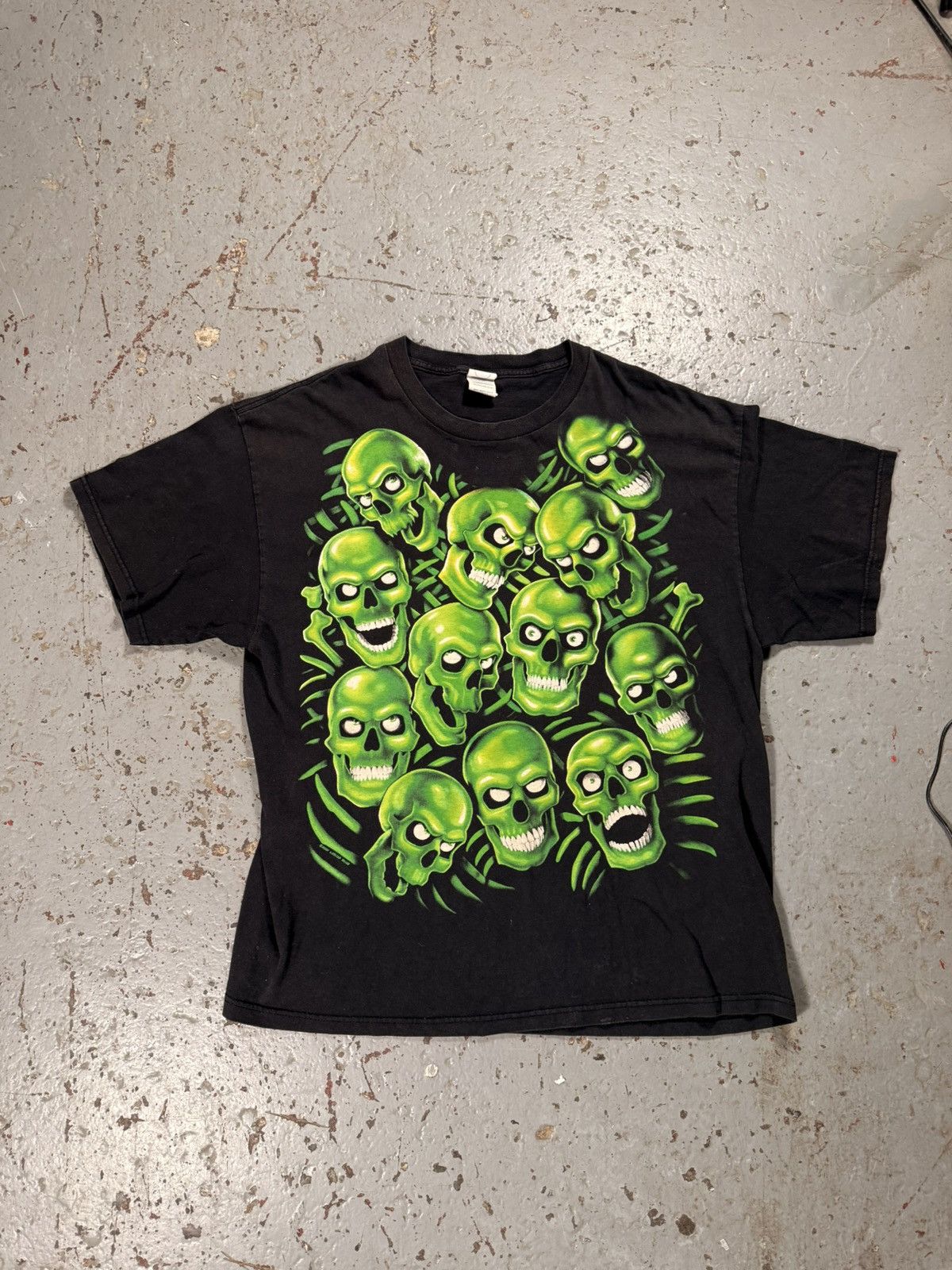 Liquid Blue Insane Sun Faded Liquid Blue Og Green Skull Vintage Tee Size US XL / EU 56 / 4 - 1 Thumbnail