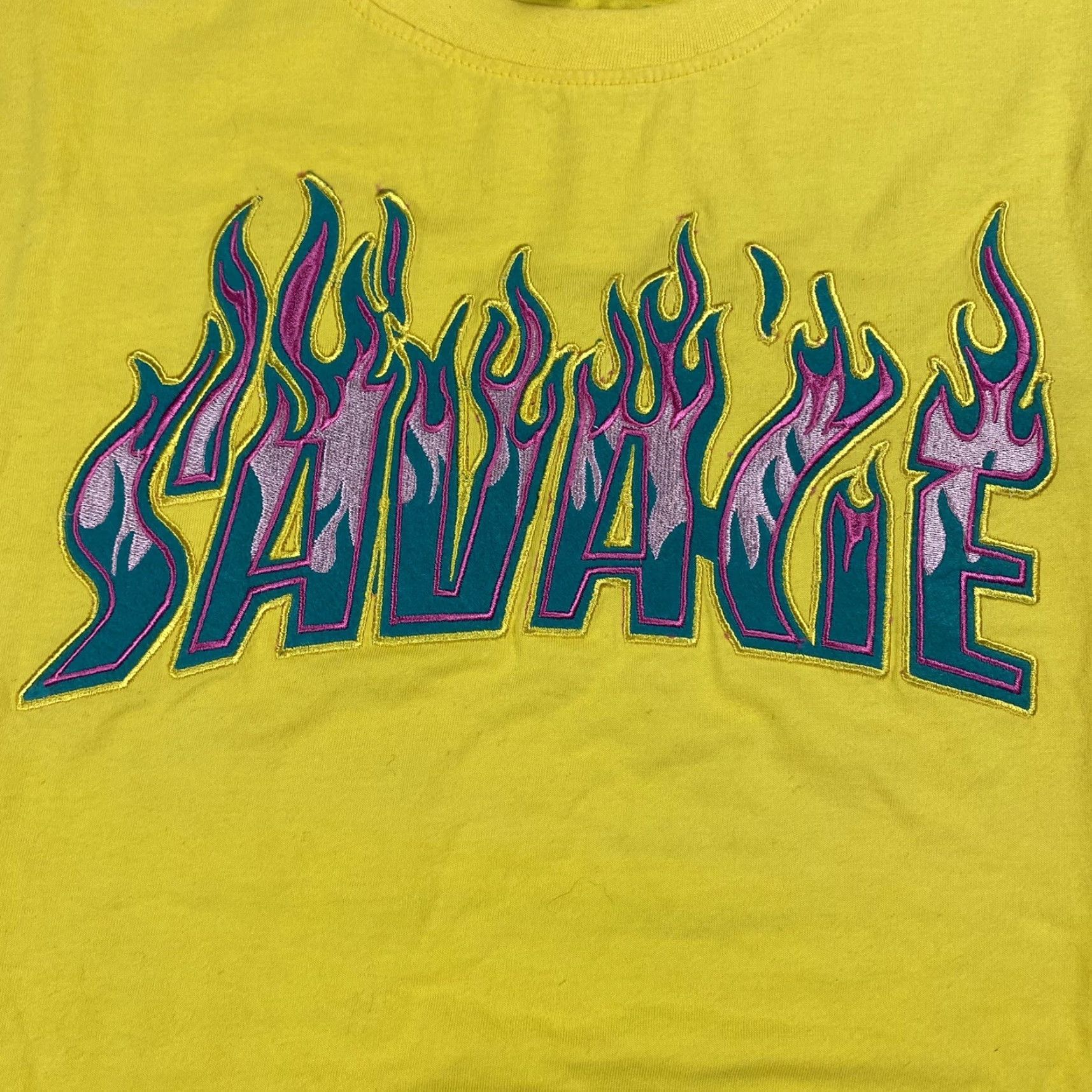 Vintage BLACK PIKE EMBROIDERED SAVAGE FLAMES YELLOW SKATE SHIRT 2XL MENS 90s Size US XXL / EU 58 / 5 - 2 Thumbnail