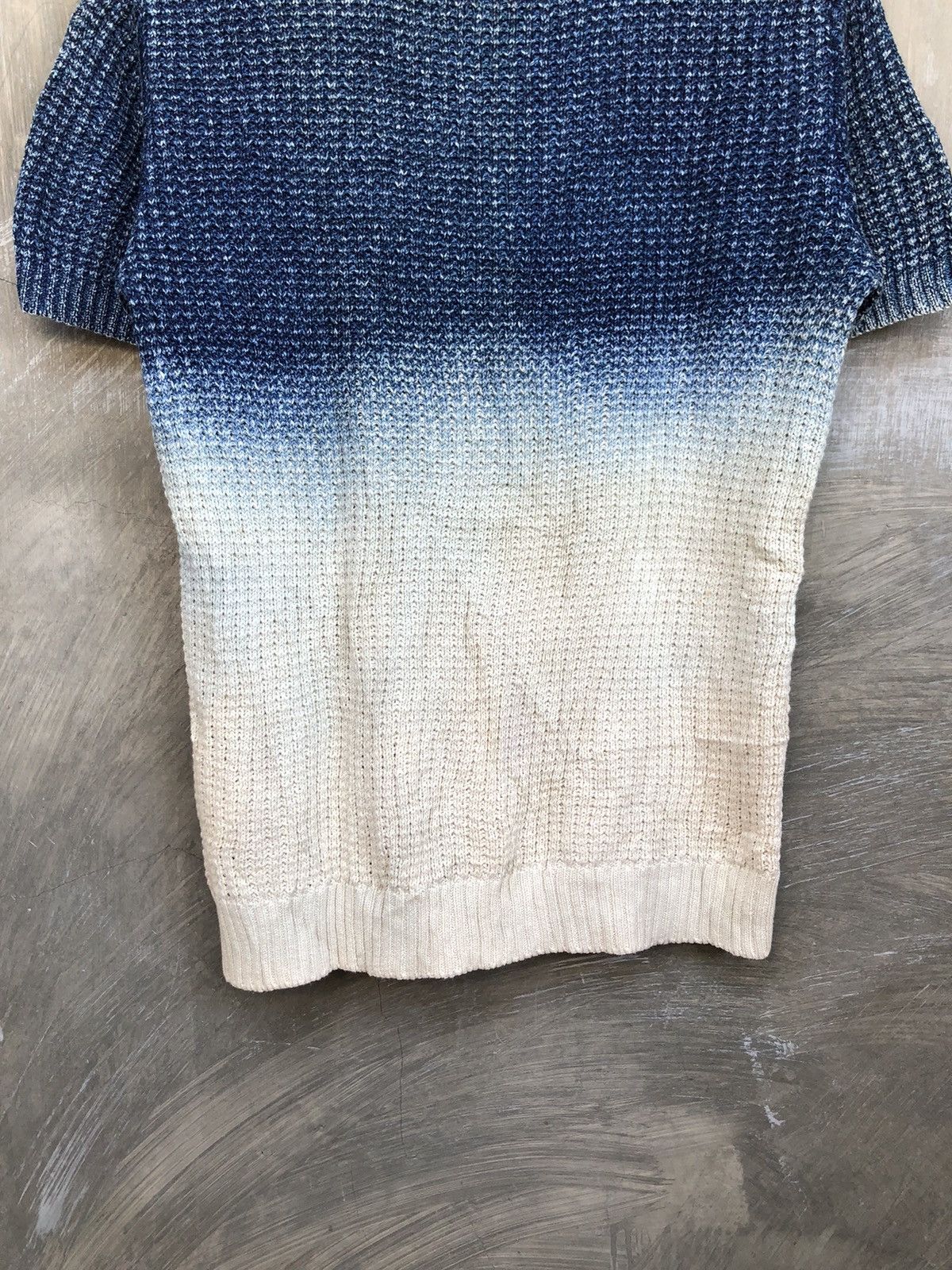 GOSTAR DE FUGA Gostar De Fuga Gradient Tops Size US M / EU 48-50 / 2 - 10 Thumbnail