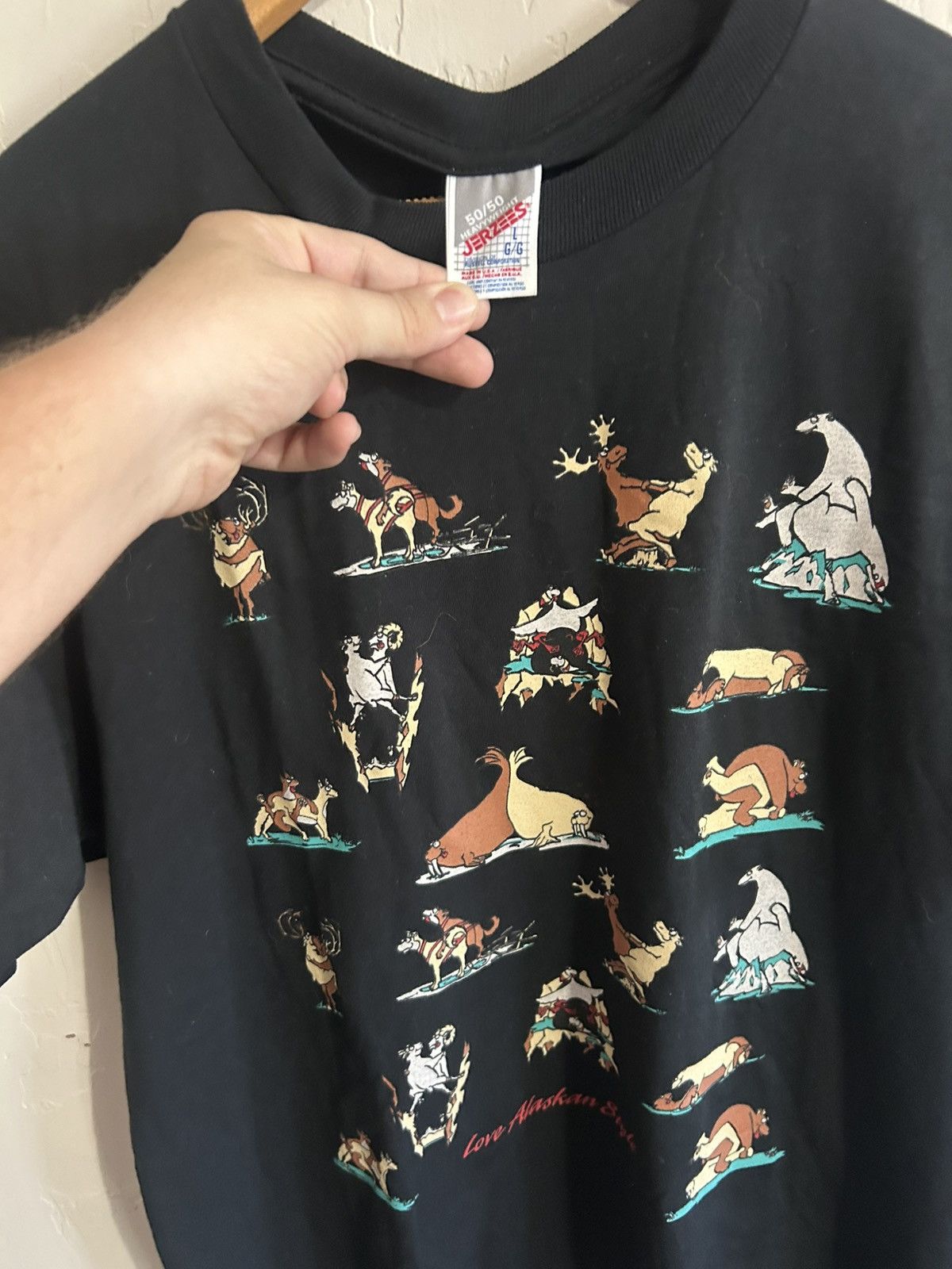 Jerzees Vintage Love Alaskan Style Animal Sex Shirt Size Large Size US L / EU 52-54 / 3 - 2 Thumbnail