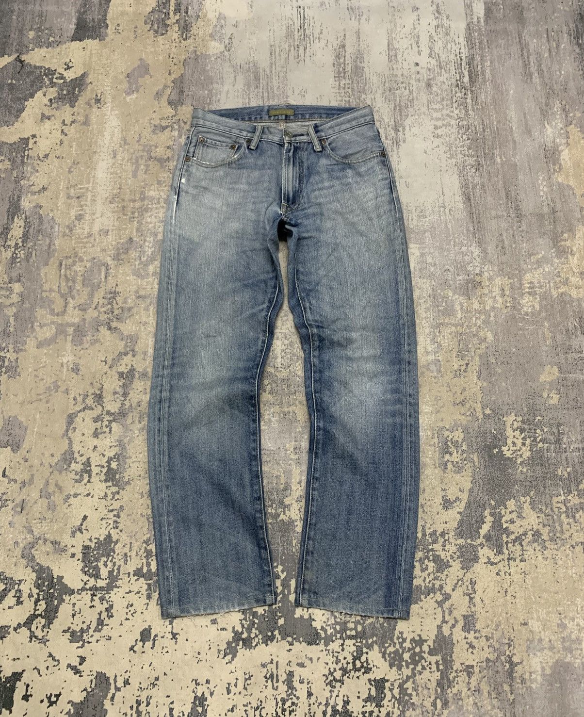 Japanese Brand Vintage Uniqlo Faded Blue Washed Denim W29x30 Size US 29 - 1 Thumbnail