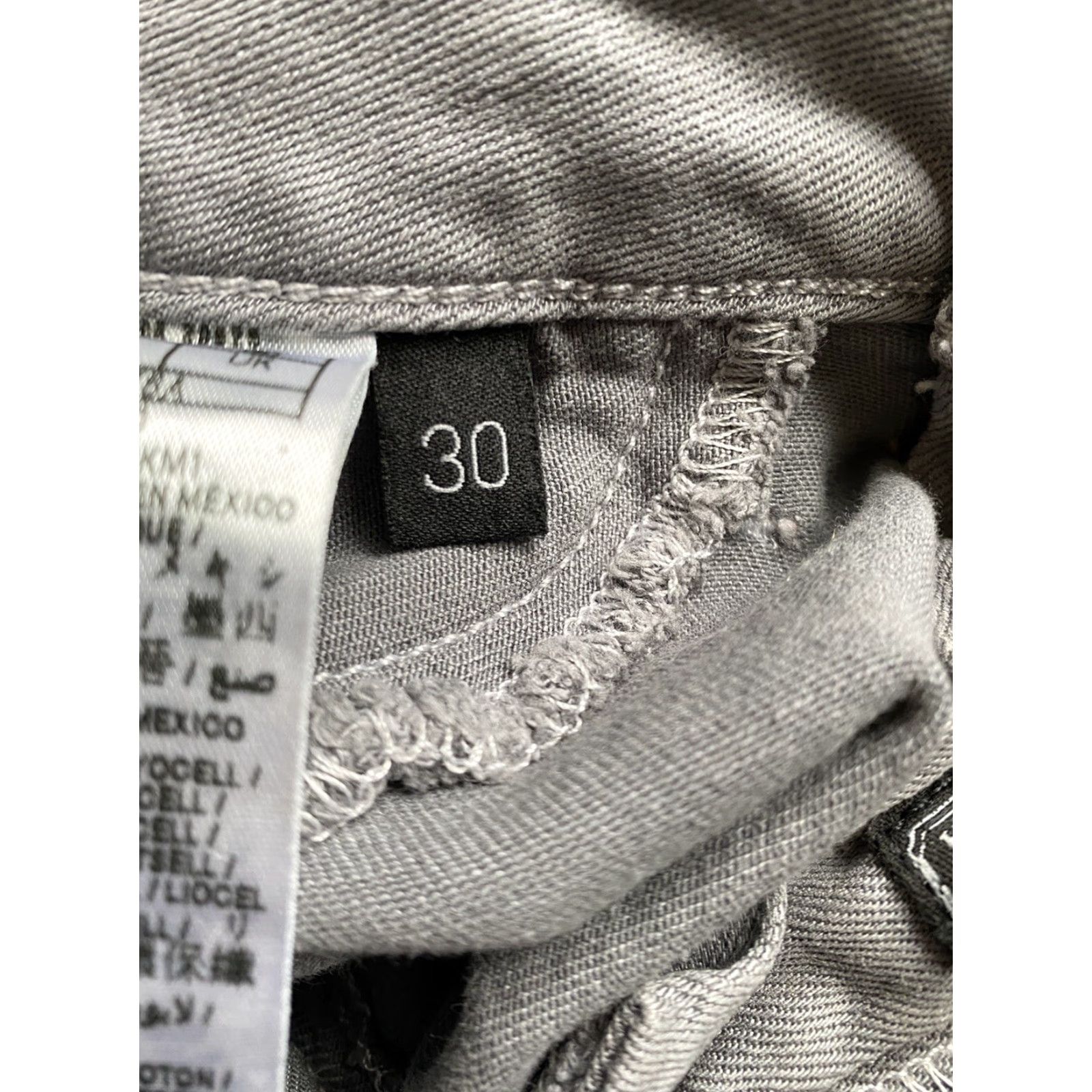 Guess Womens GUESS Power Skinny Jeans Low rise Gray size 30 Jeans Skinny Women Slim Belt Loops Button Fly Stretch Regular Size Type: Jeans Size 30" / US 8 / IT 44 - 7 Thumbnail