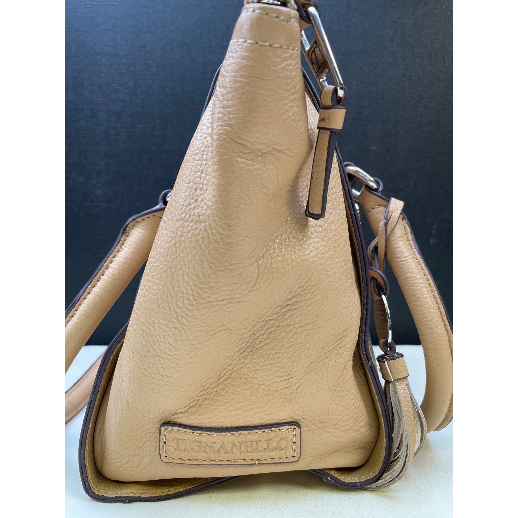 Other Tignanello Women's Tan Pebbled Leather Purse / Handbag SKU 5 Size ONE SIZE - 5 Thumbnail