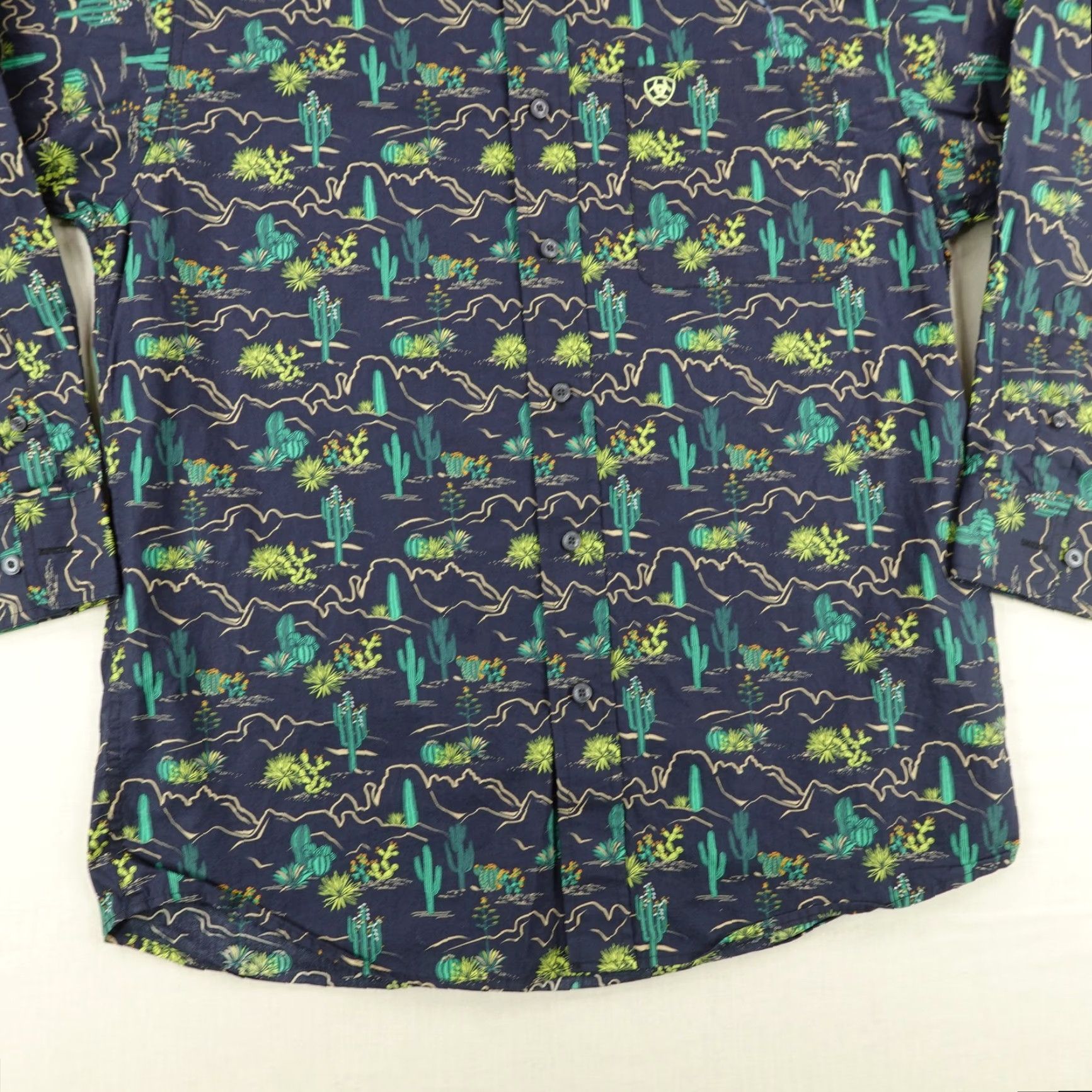 Ariat Ariat Shirt Men Small Blue Green Beckett Western Cactus Desert Graphic Print Long Sleeve Button-Up Mens Small Navy Size US S / EU 44-46 / 1 - 4 Thumbnail