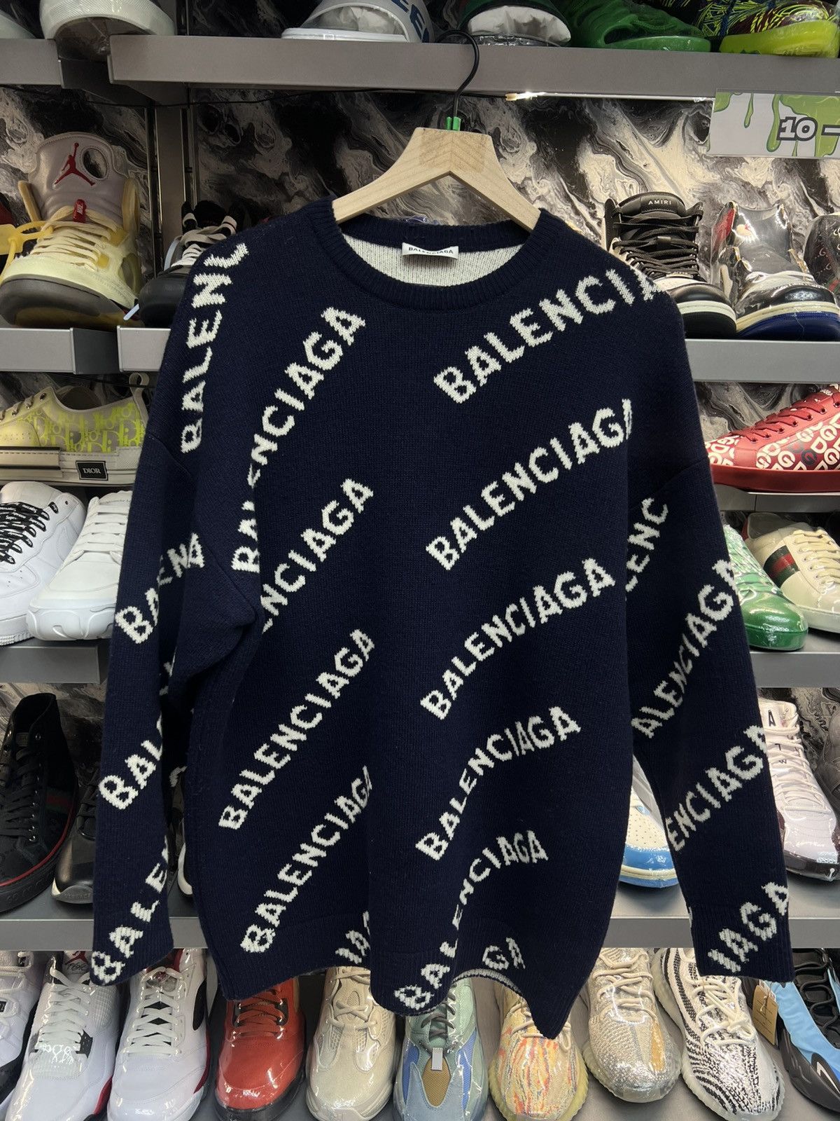 Balenciaga Balenciaga Logo Crewneck Size US L / EU 52-54 / 3 - 1 Thumbnail