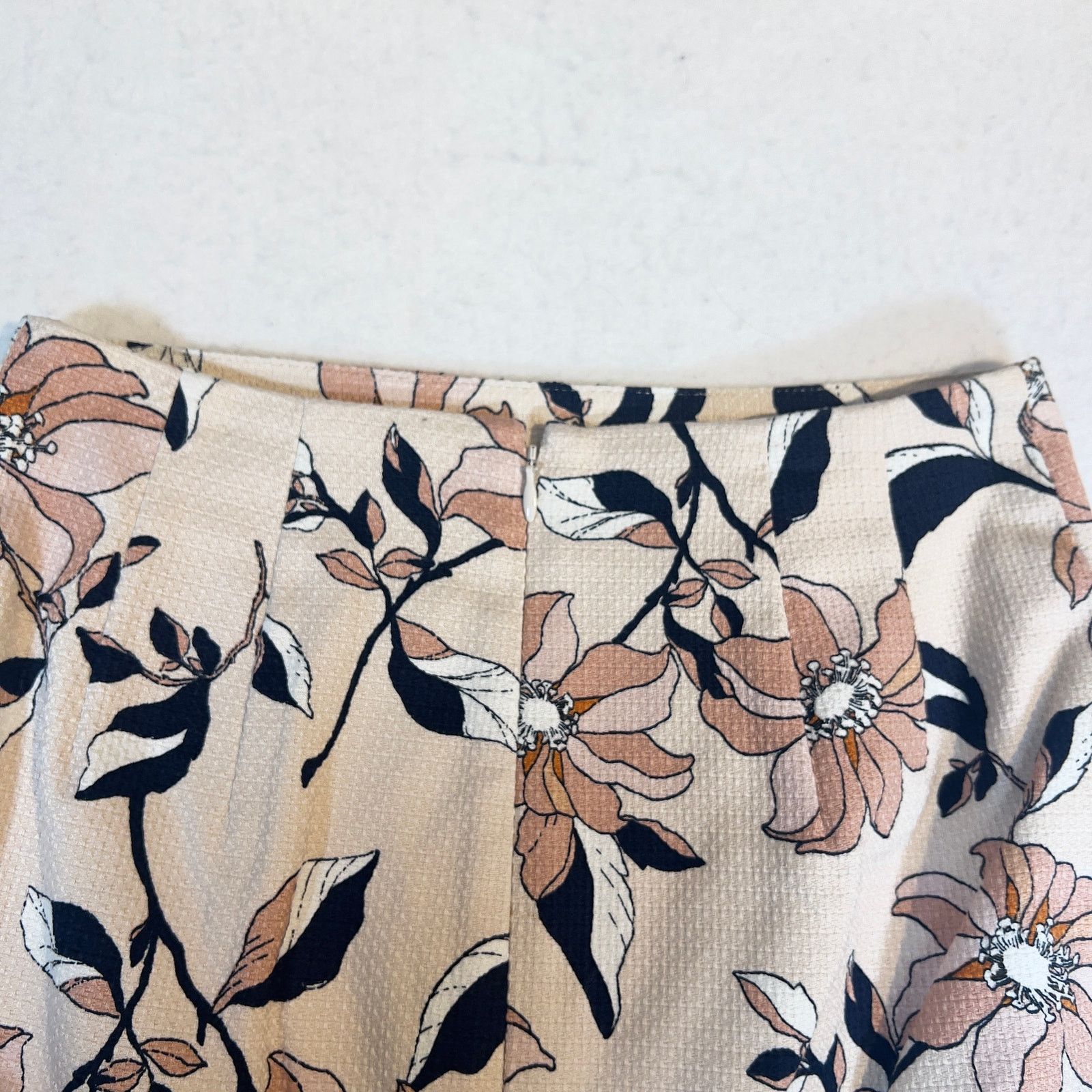 Ann Taylor Ann Taylor Petite Pencil Skirt 00P Japanese Floral Lined Size 24" / US 00 / IT 34 - 8 Thumbnail