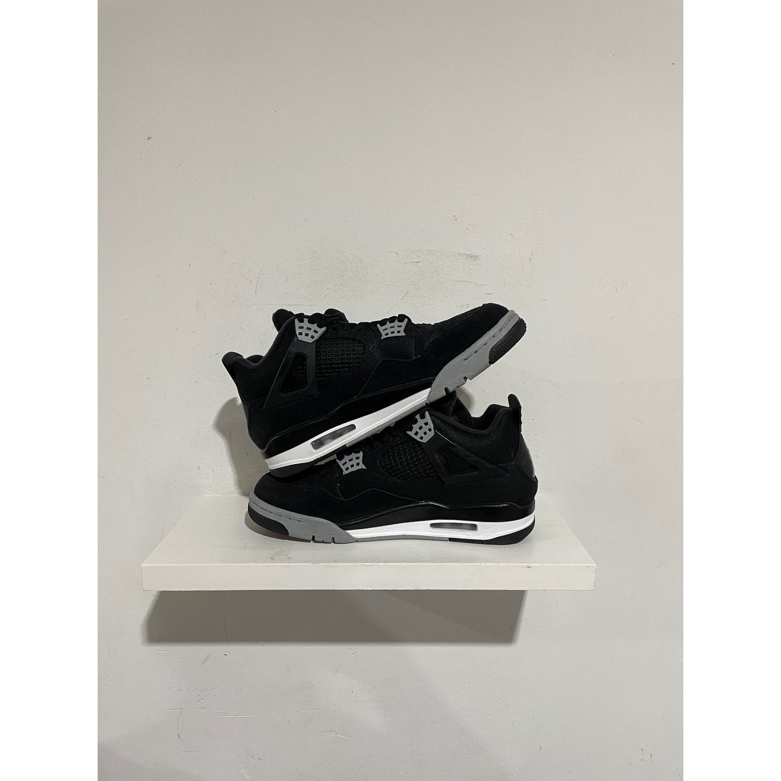 Nike NIKE JORDAN 4 BLACK CANVAS SIZE 8.5 PREOWNED Size US 8.5 / EU 41-42 - 2 Thumbnail