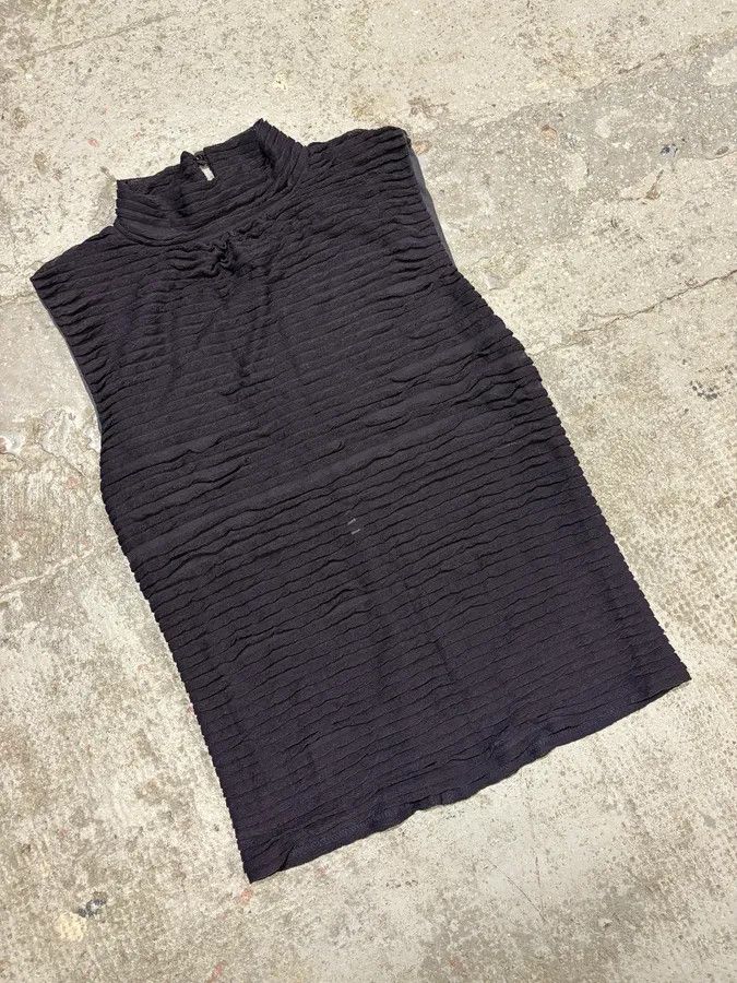 Emporio Armani 1990s Emporio Armani Navy Plissed Top Size S / US 4 / IT 40 - 4 Thumbnail