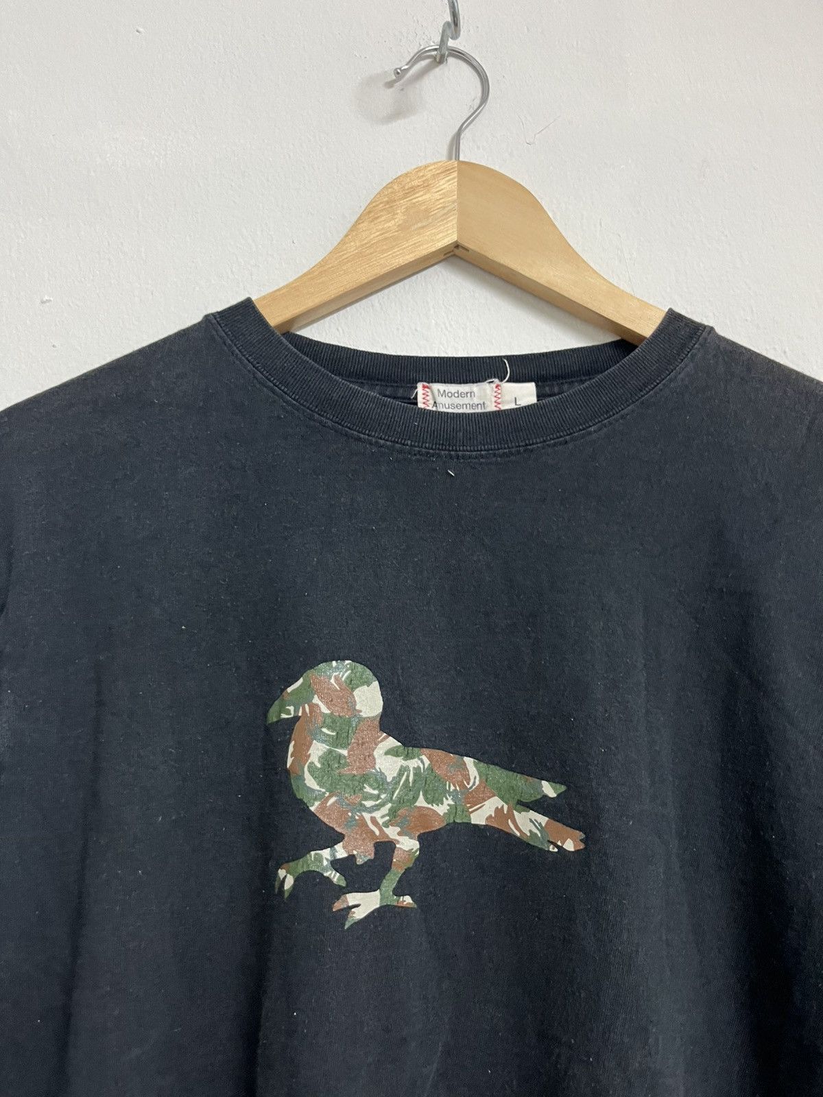 Modern Amusement 💥Modern Amusement Camo Crow Tee Size US L / EU 52-54 / 3 - 5 Thumbnail