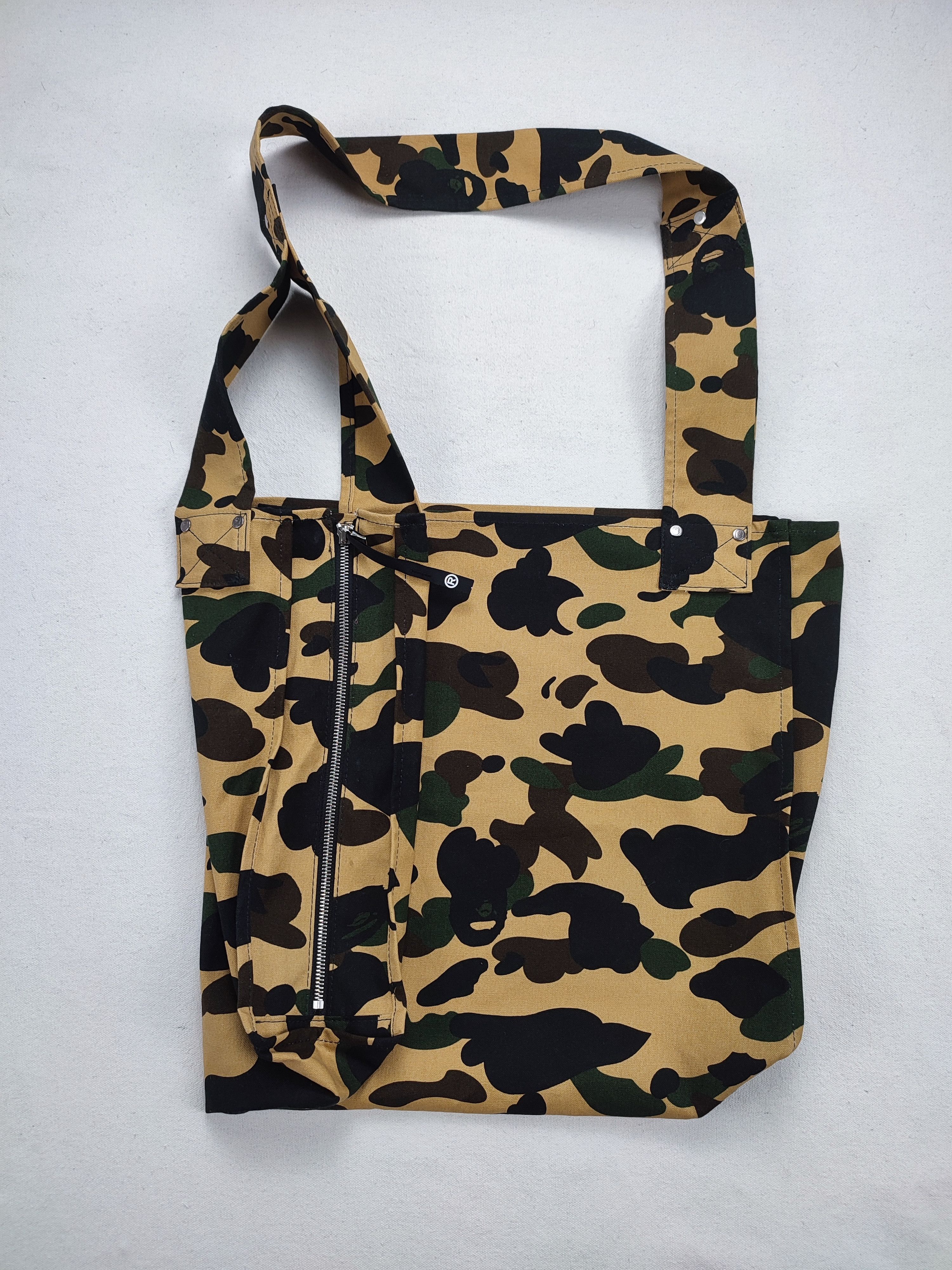 Bape BAPE A Bathing Ape 1st Camo Shoulder Bag Size ONE SIZE - 3 Thumbnail