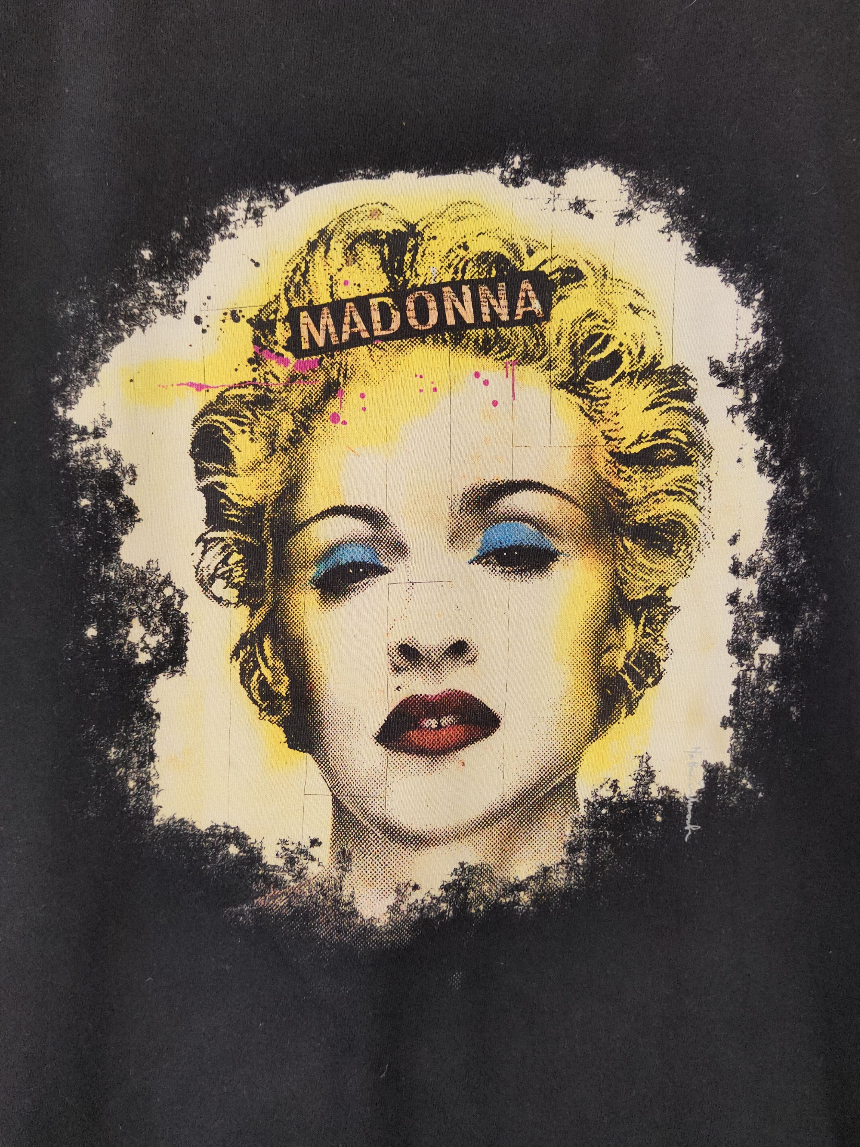 Band Tees Uniqlo Black Madonna Short Sleeve T-shirts #W1924 Size US L / EU 52-54 / 3 - 3 Thumbnail