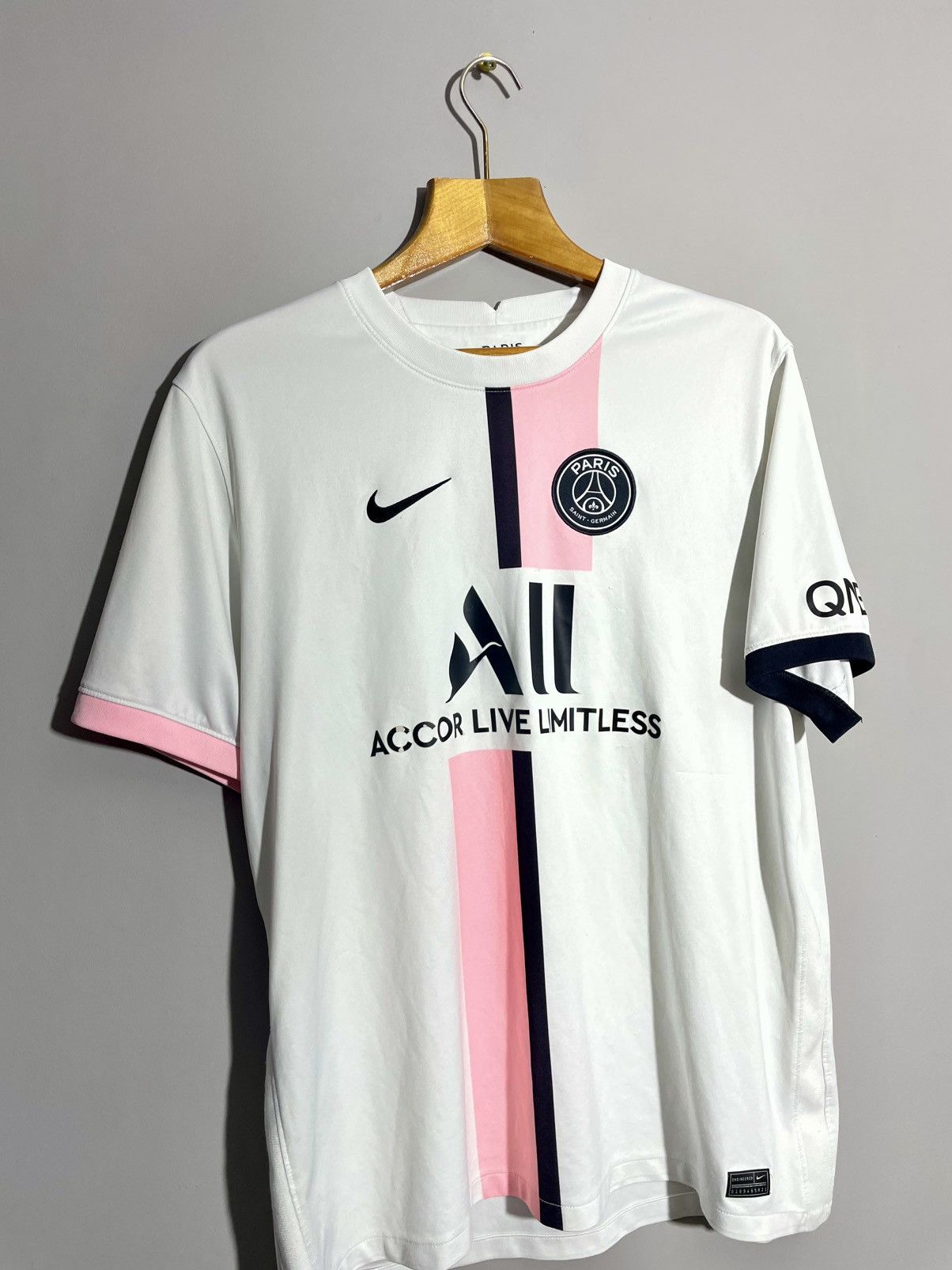 Nike Nike Paris Saint-Germain PSG 2021/22 Soccer jersey Size XXL Size US XXL / EU 58 / 5 - 2 Thumbnail